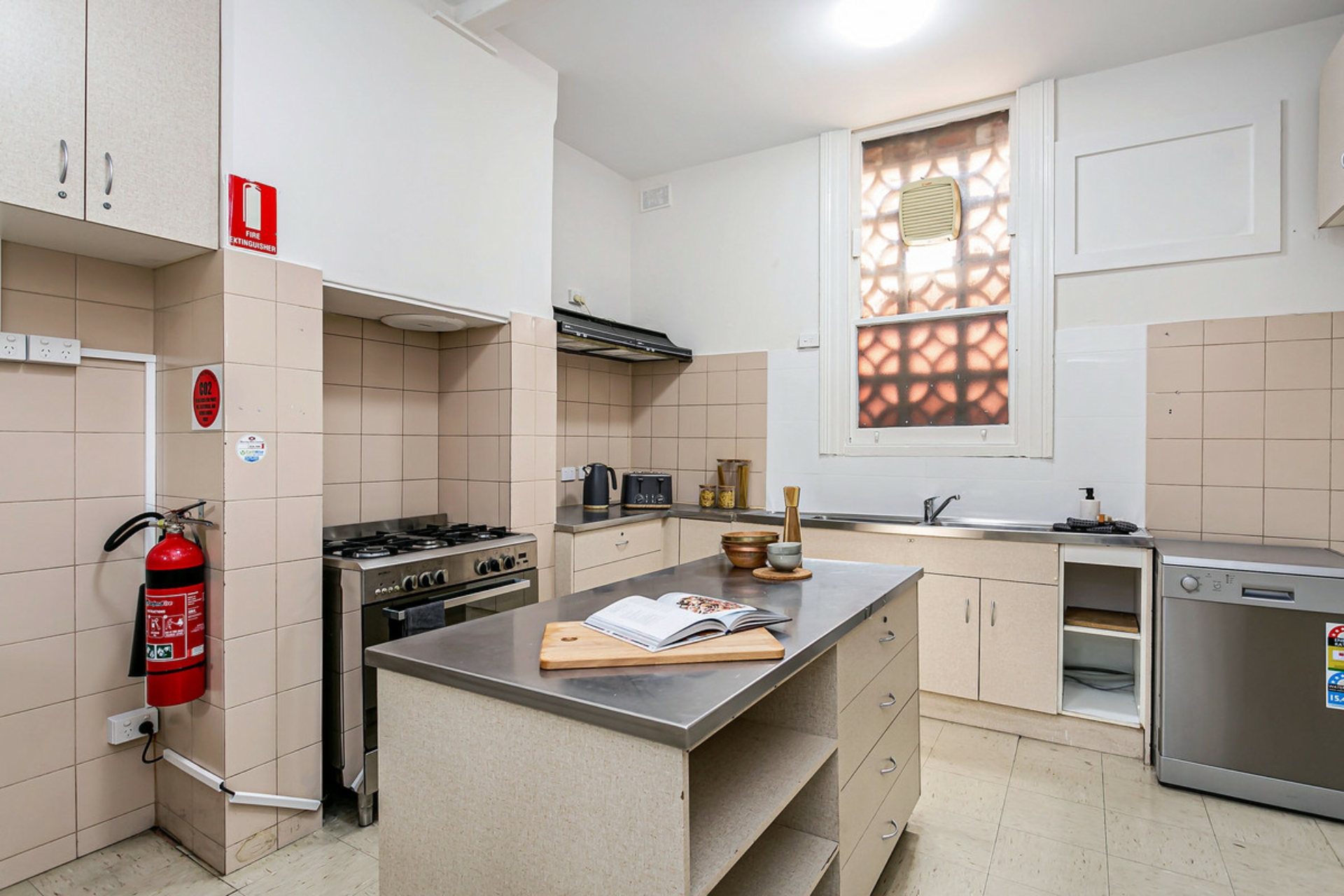 9/13 Hutt Street, ADELAIDE