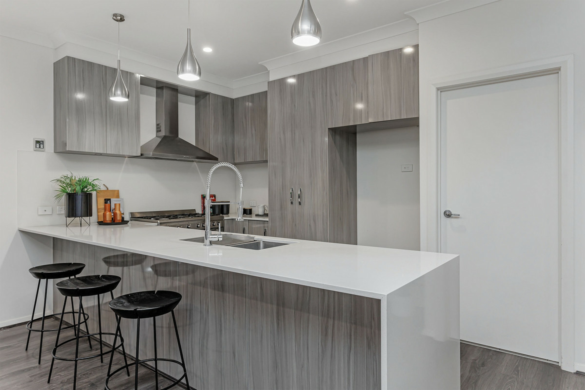 12A Jury Avenue, ROSTREVOR