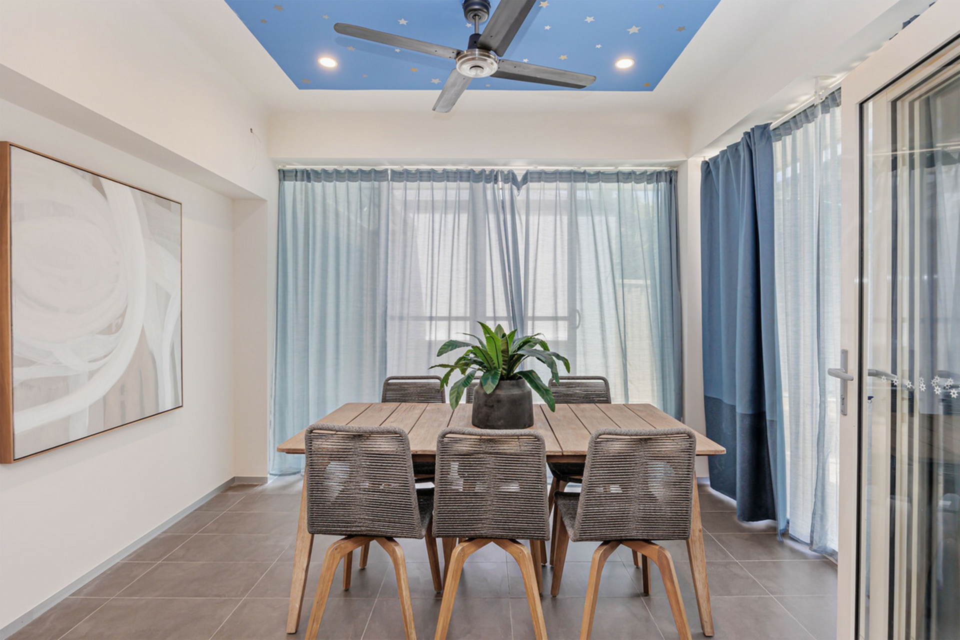 12A Jury Avenue, ROSTREVOR