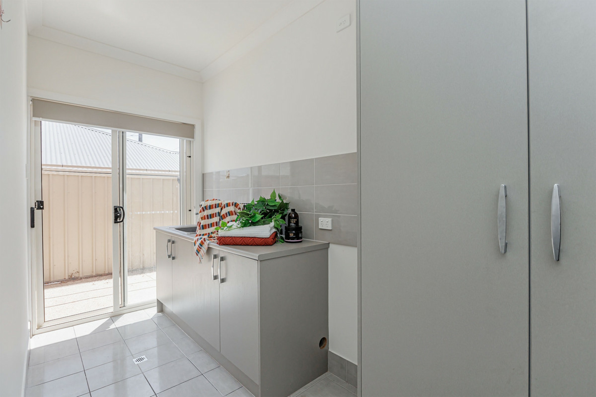 12A Jury Avenue, ROSTREVOR