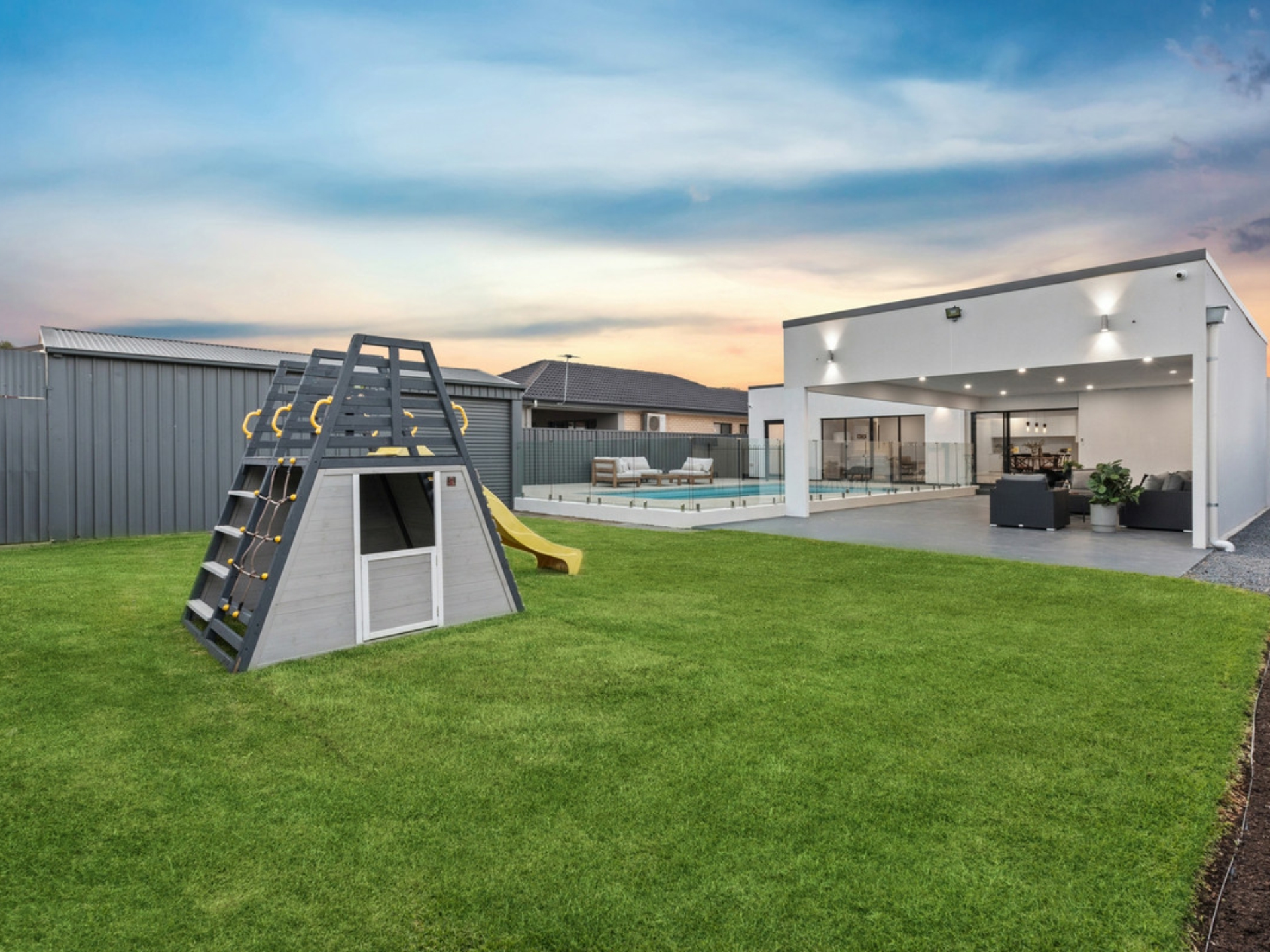 61 Russ Avenue, SEATON