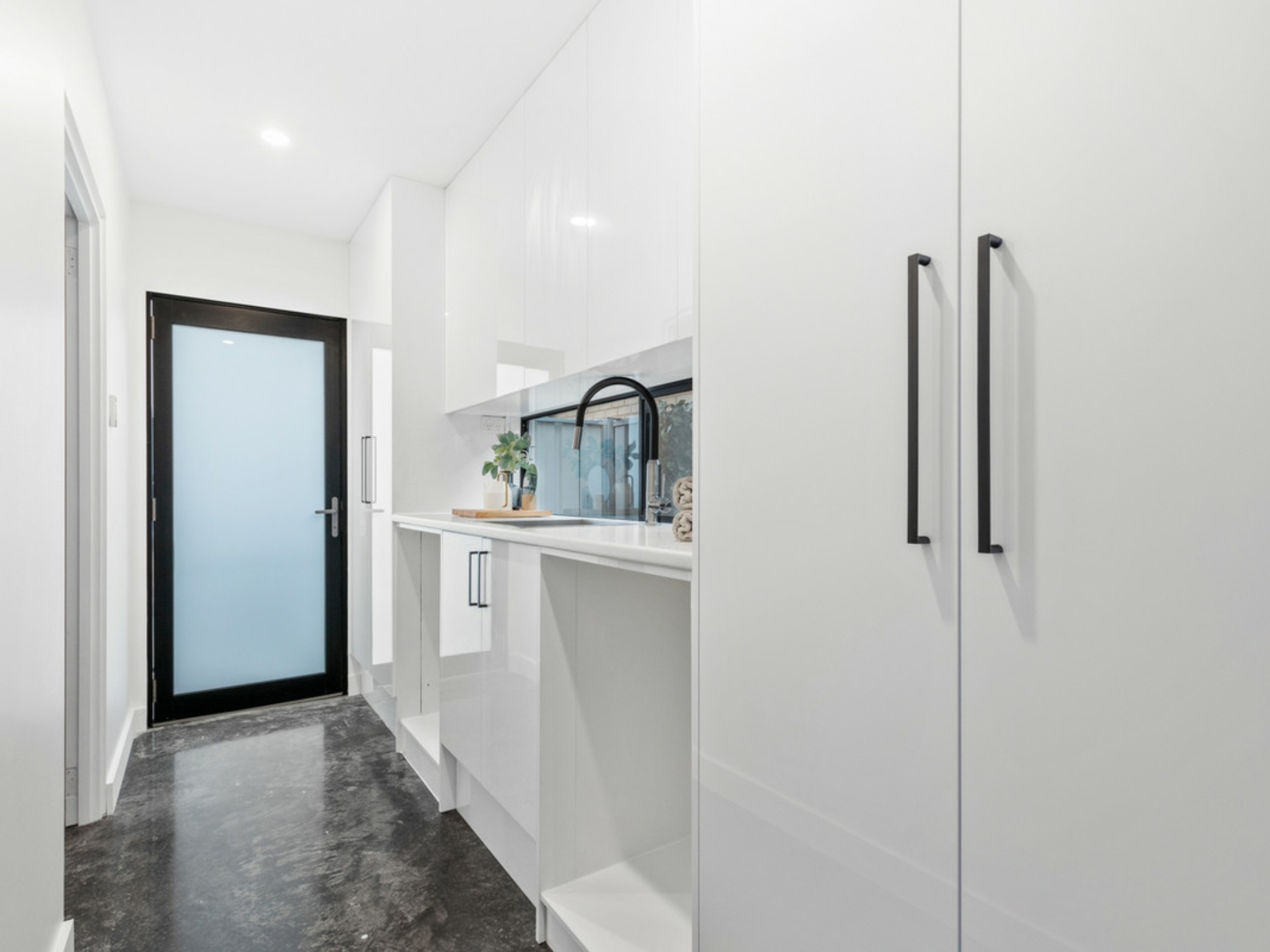 61 Russ Avenue, SEATON