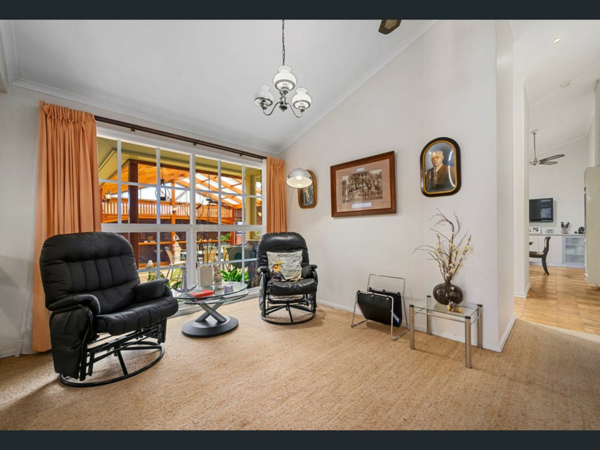 1 Nolan Place, WEST LAKES SHORE