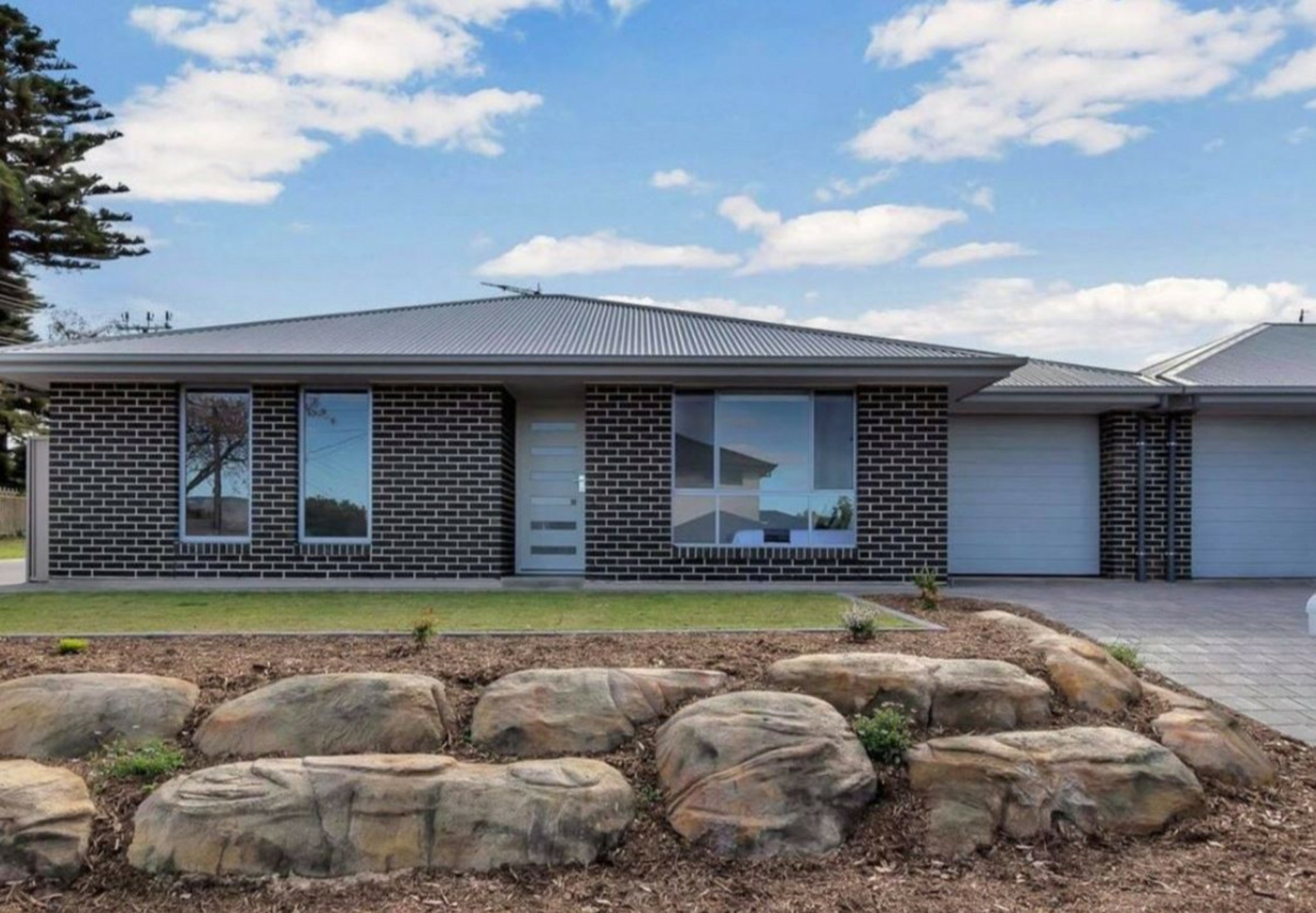 2 Harcourt Terrace Modbury SA
