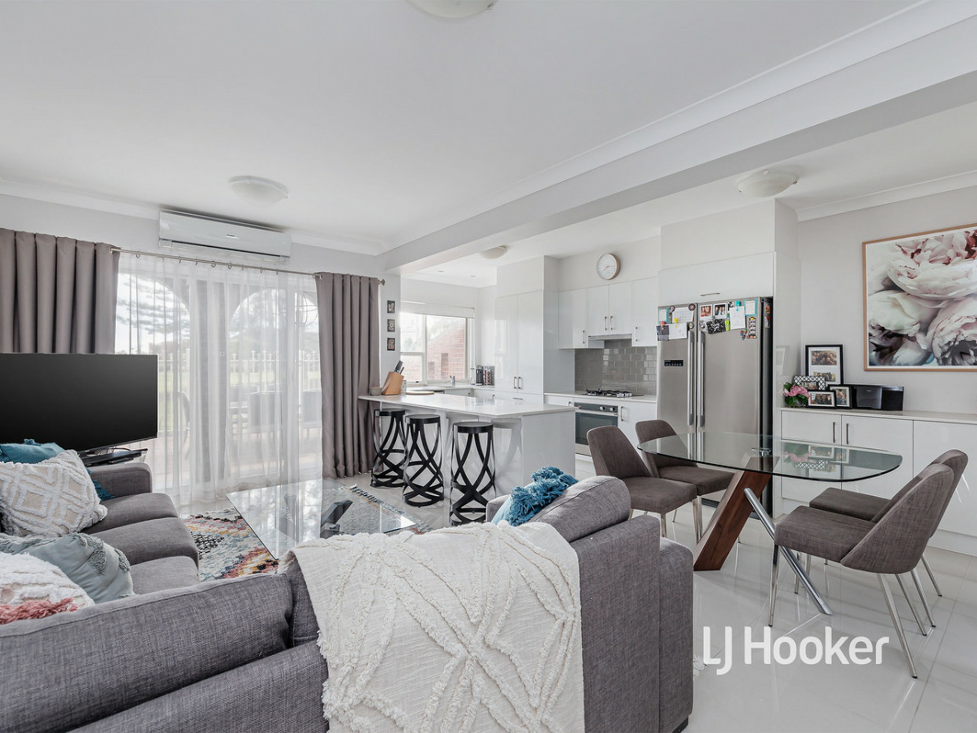 11/83 Lochside Drive, WEST LAKES