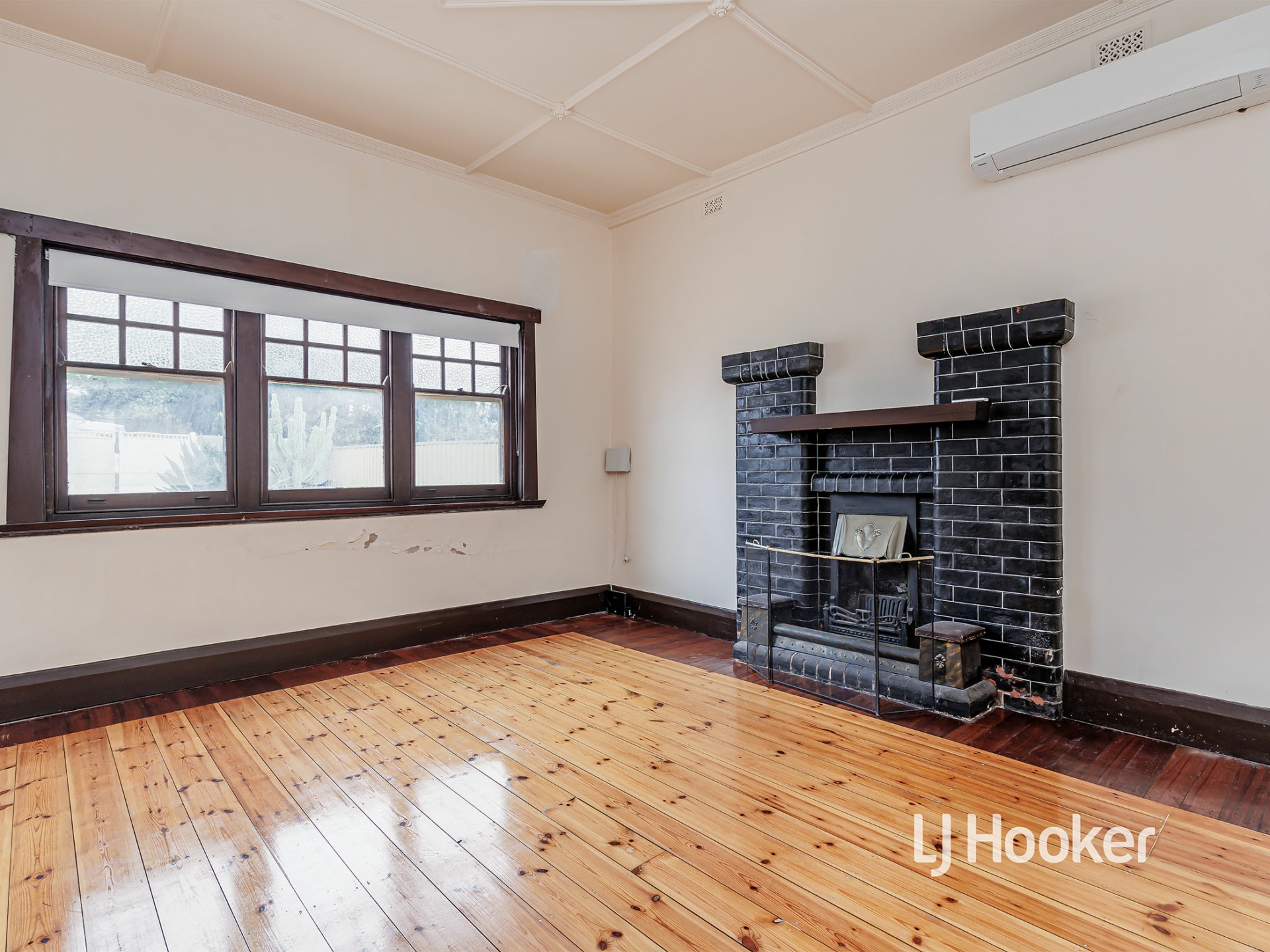 8 North East Road, WALKERVILLE
