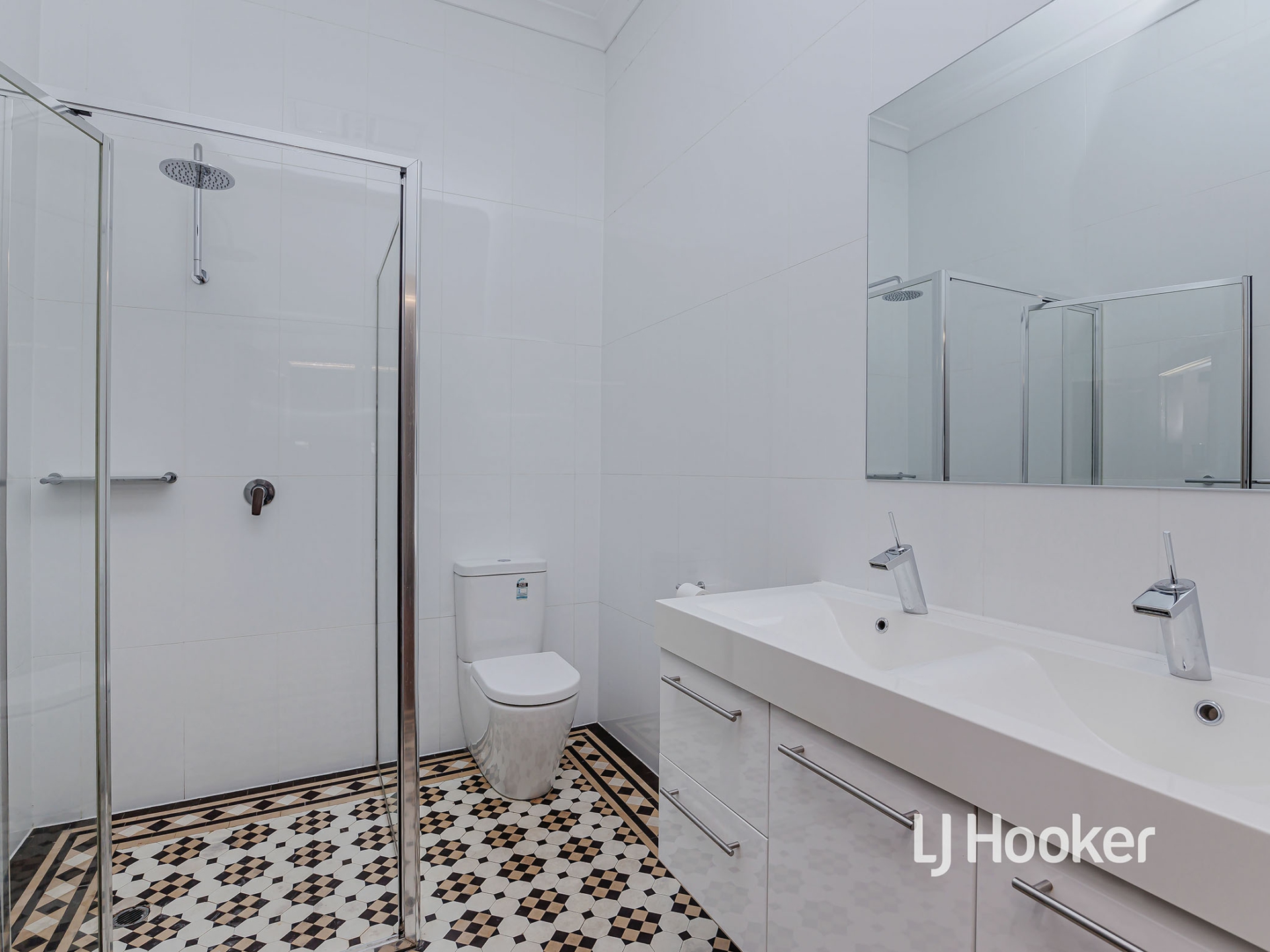 8 North East Road, WALKERVILLE