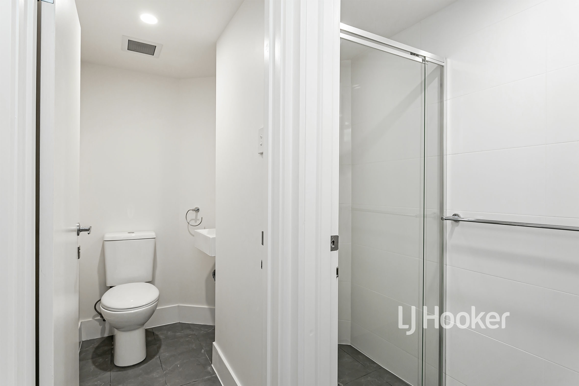 2/79a Hindley Street, ADELAIDE