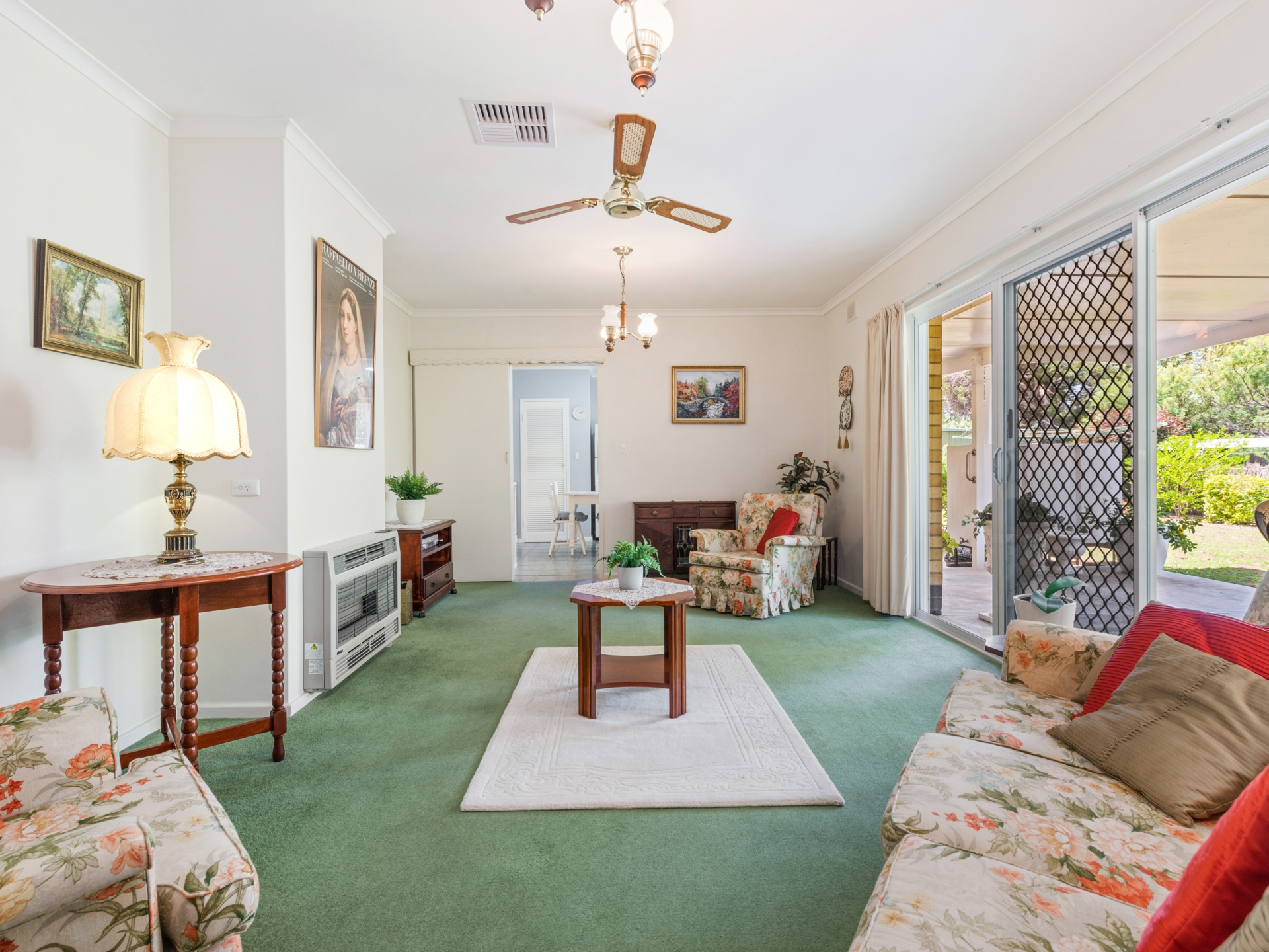 8 Sims Crescent, WEST LAKES