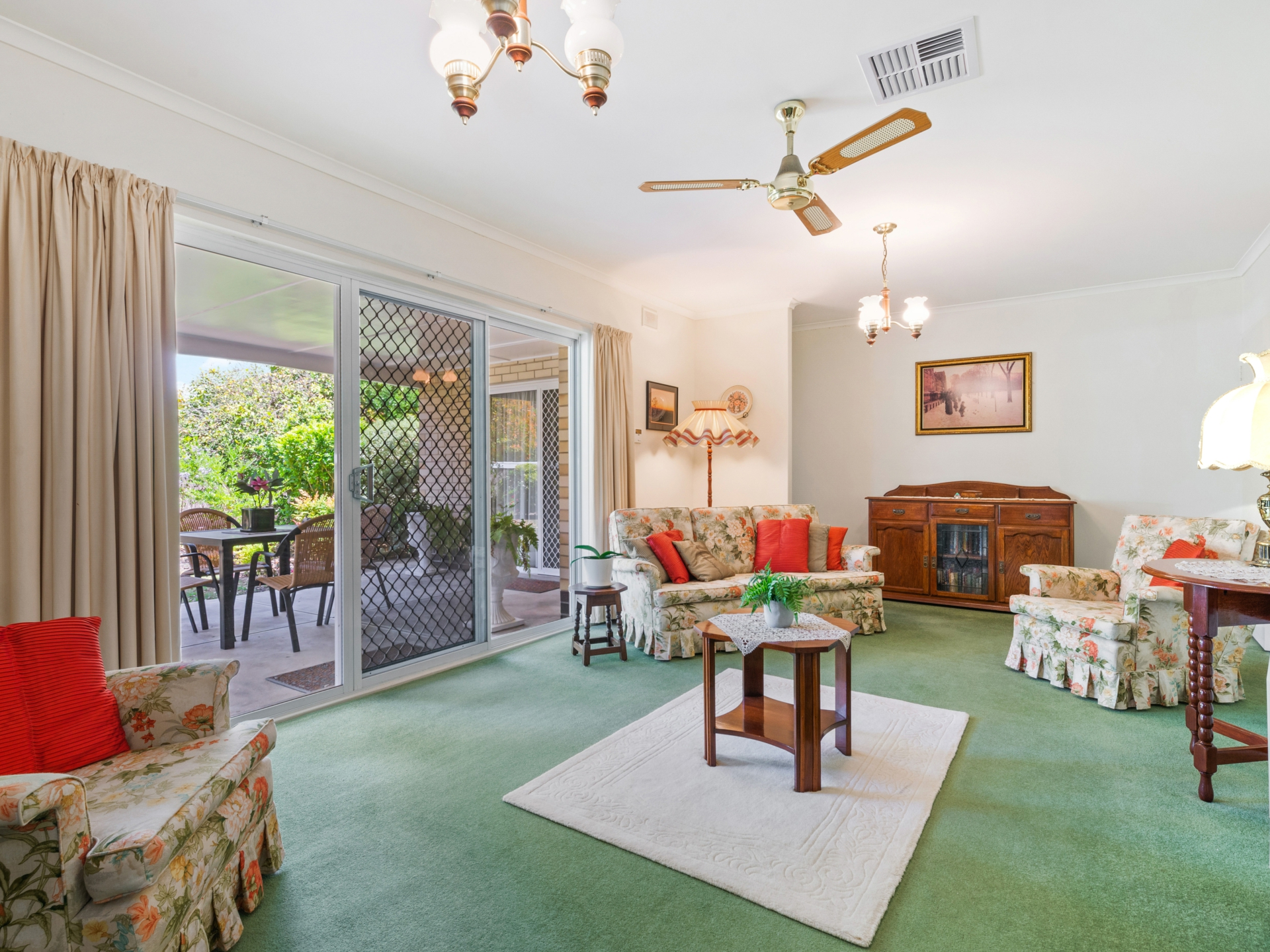 8 Sims Crescent, WEST LAKES