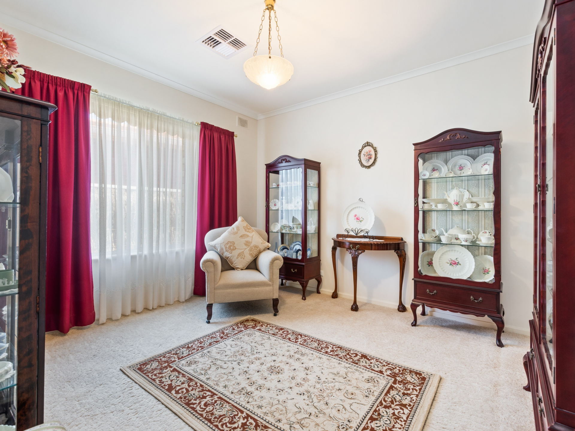 8 Sims Crescent, WEST LAKES