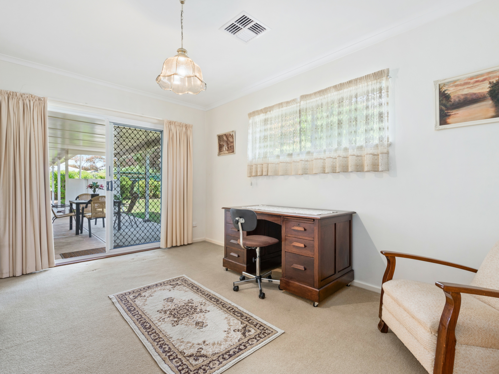 8 Sims Crescent, WEST LAKES