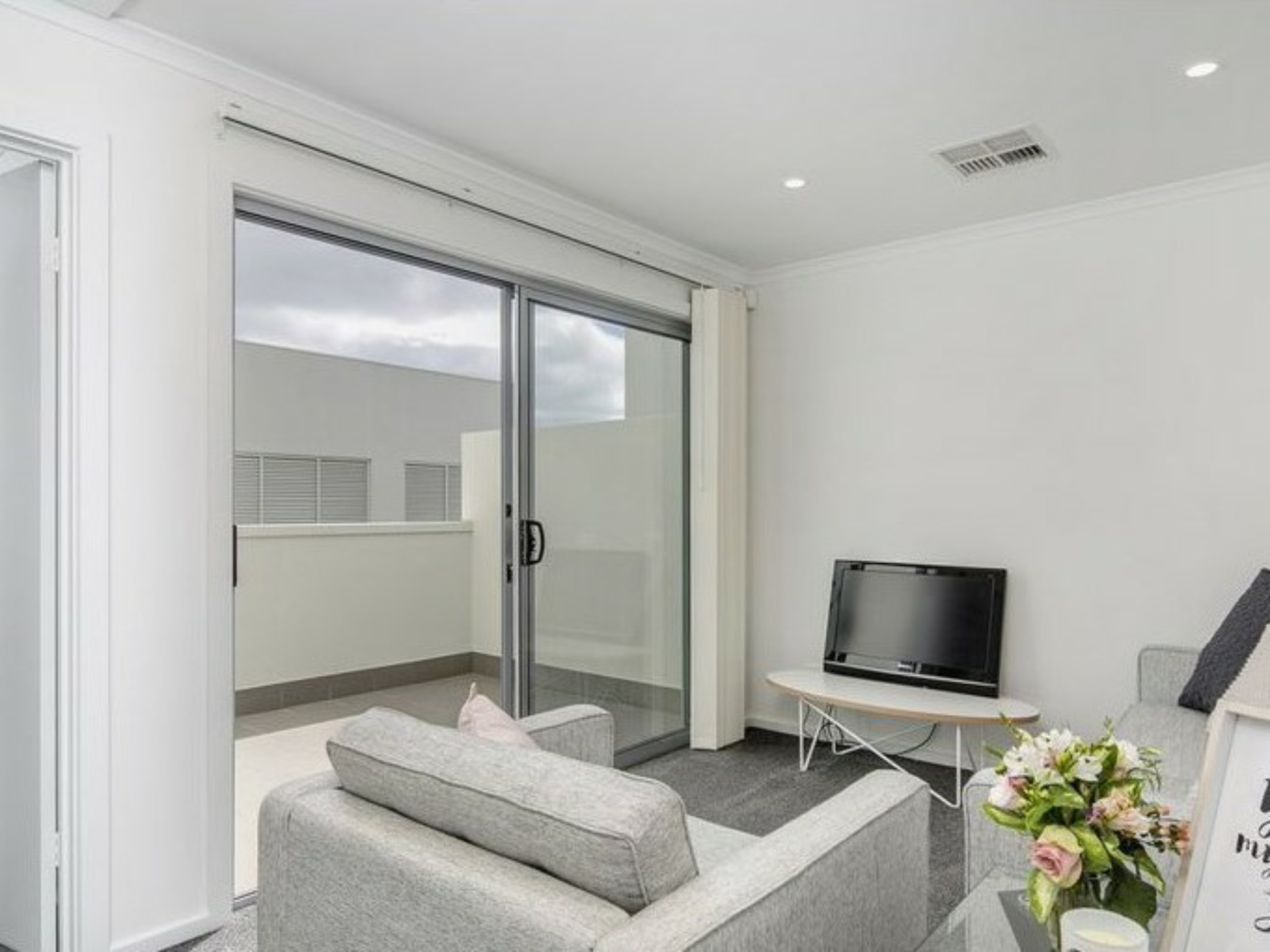 2/14 Kenneth Street, FINDON