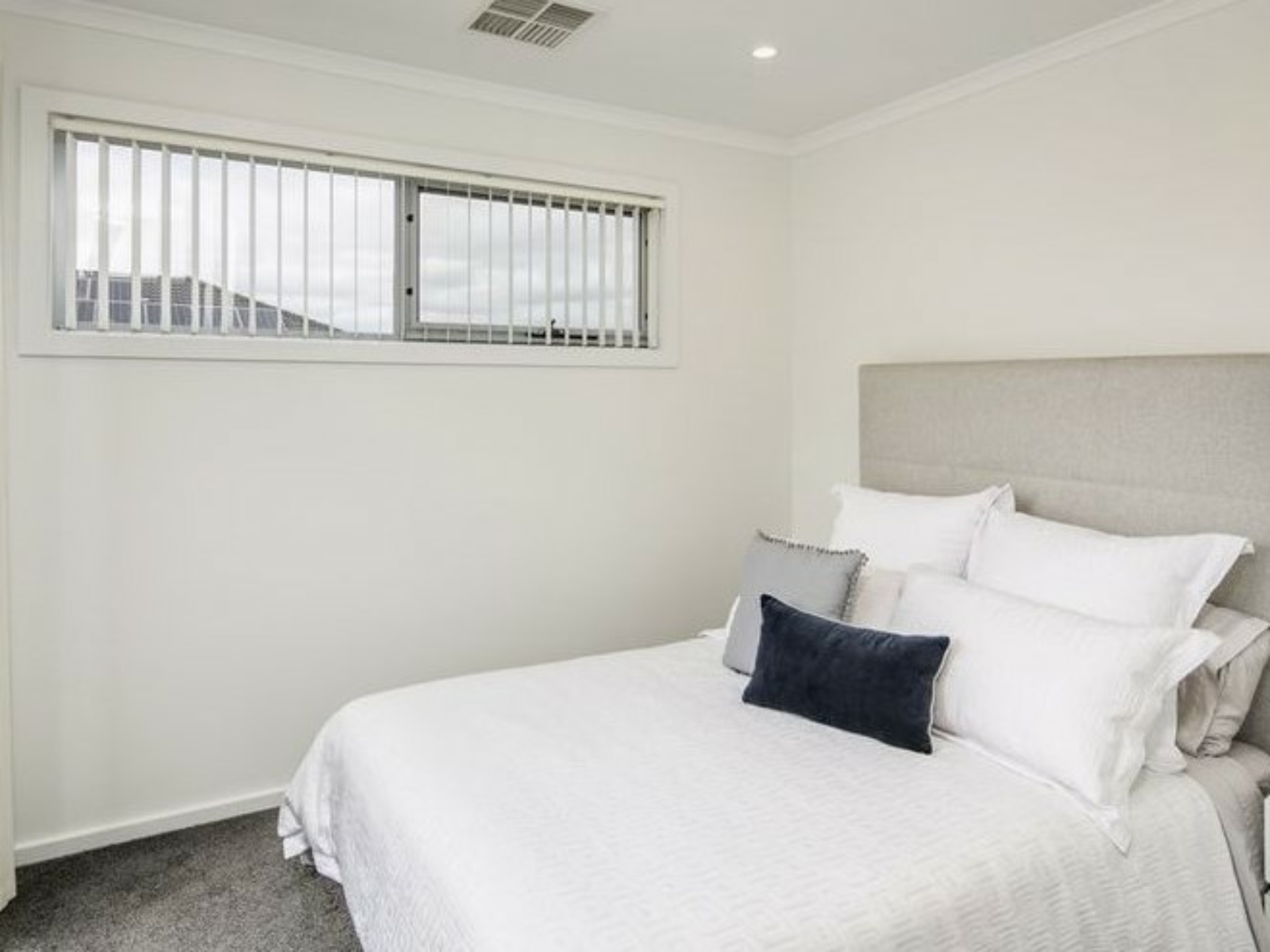 2/14 Kenneth Street, FINDON
