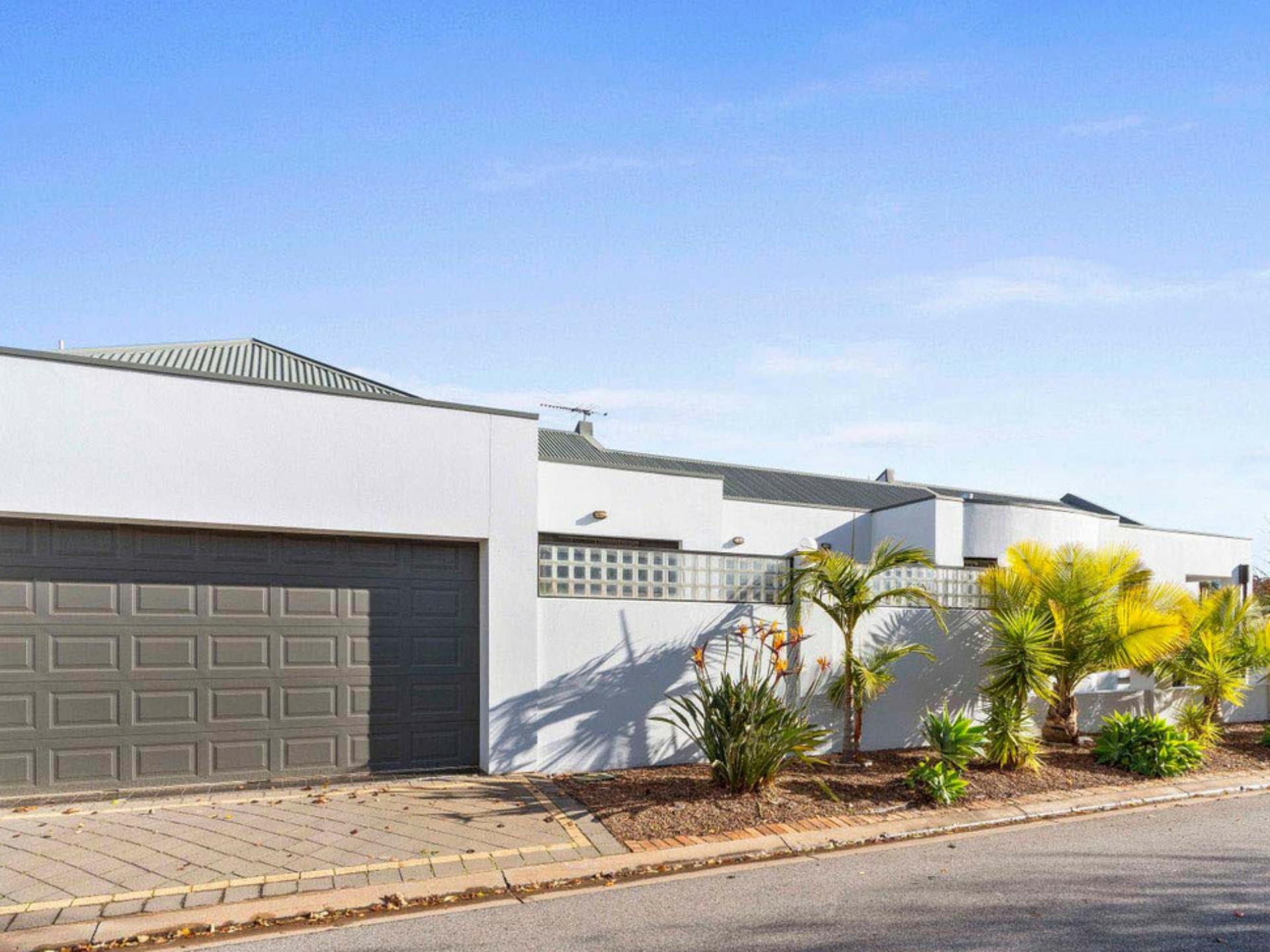 35 Burley Griffin Boulevard, BROMPTON