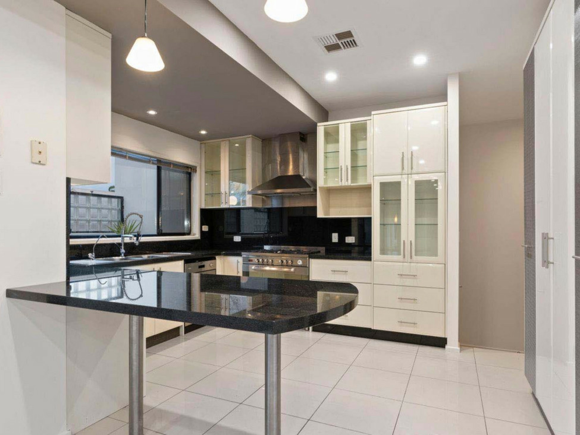 35 Burley Griffin Boulevard, BROMPTON