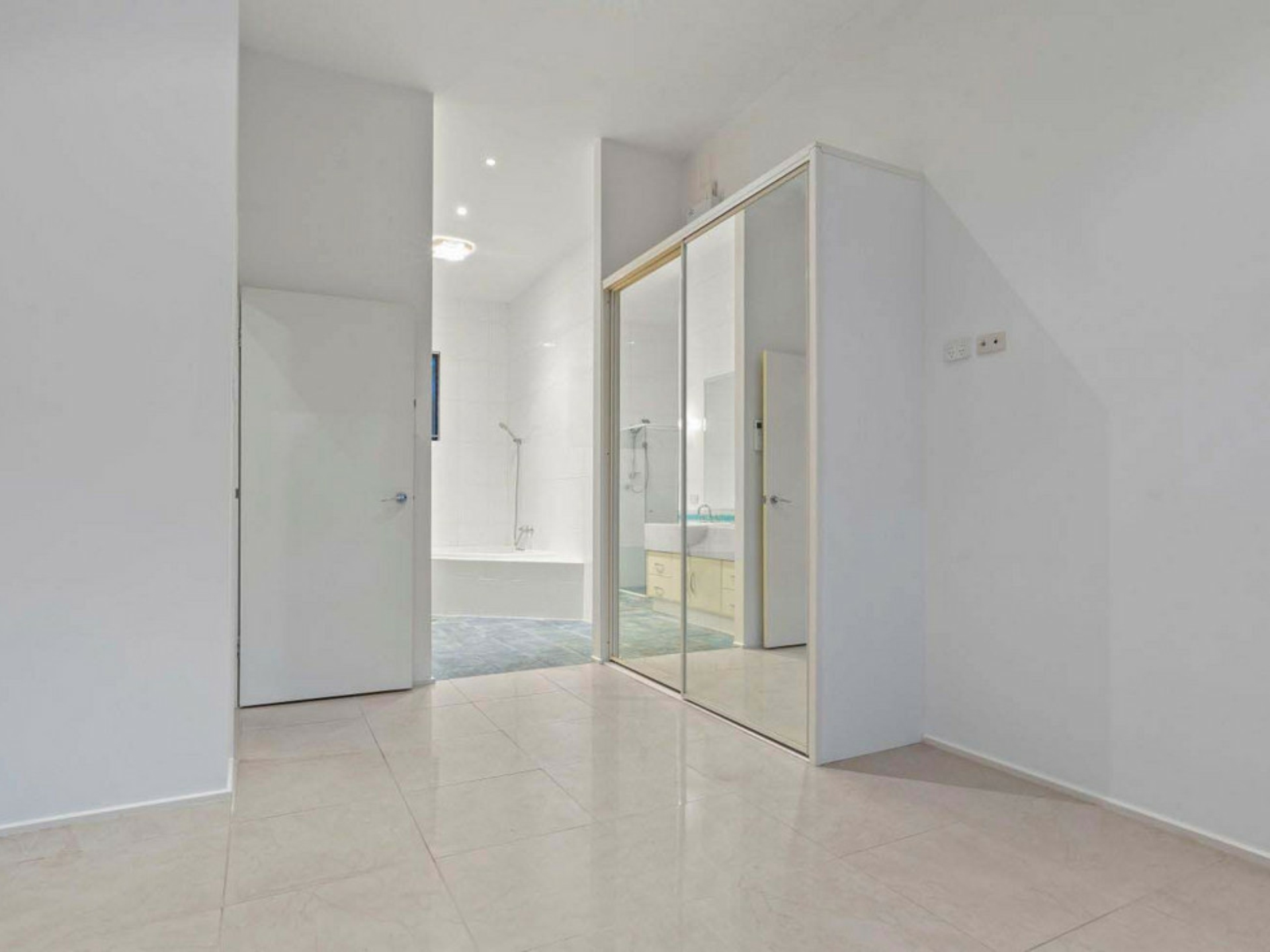 35 Burley Griffin Boulevard, BROMPTON