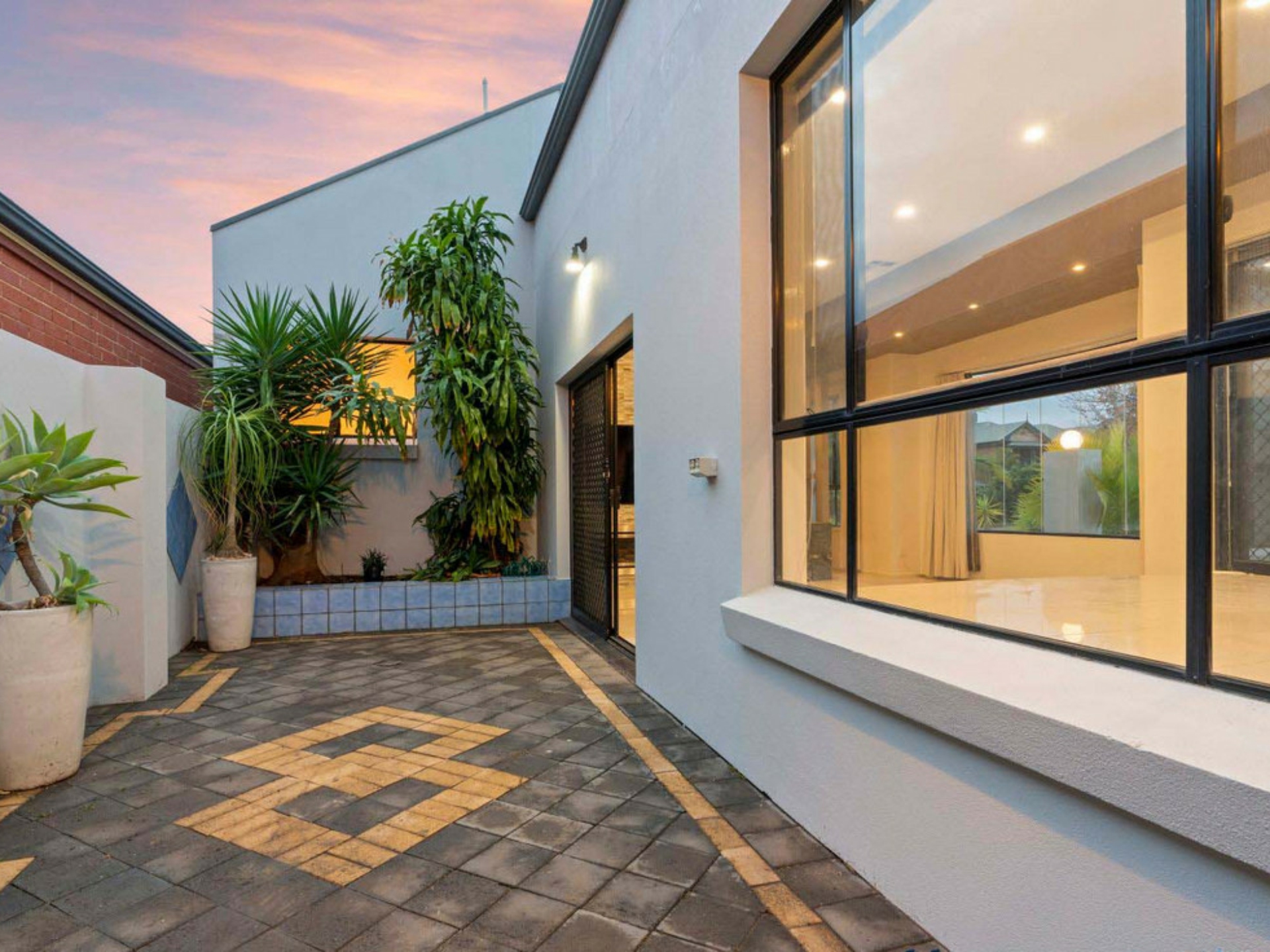 35 Burley Griffin Boulevard, BROMPTON