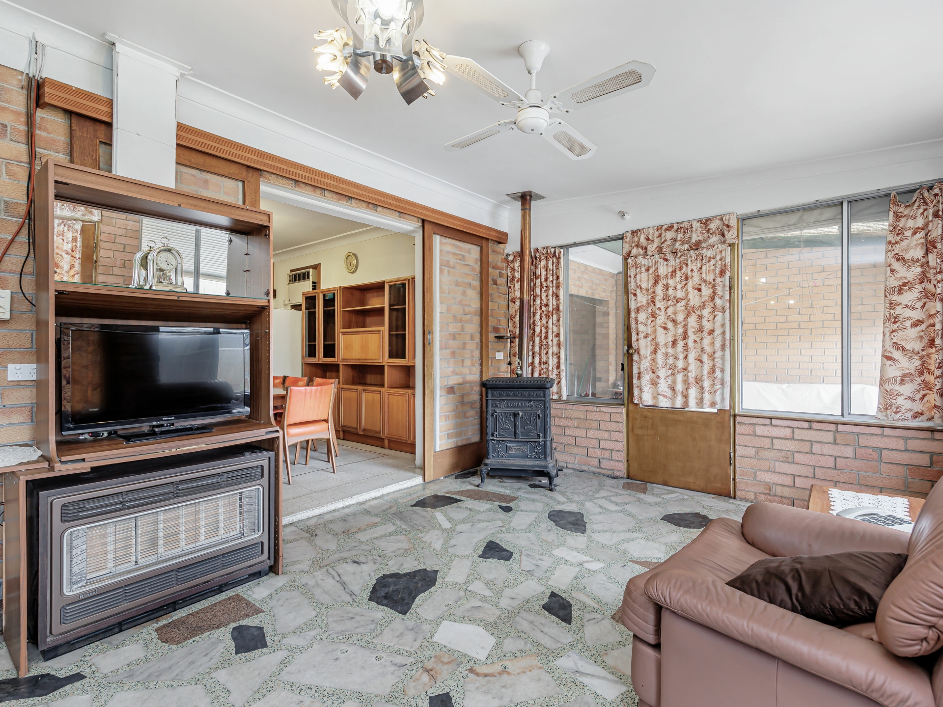 87 Old Port Road, QUEENSTOWN