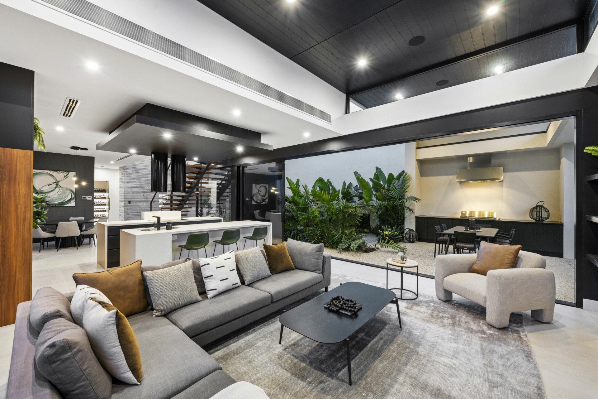 6 The Pinery, WEST LAKES