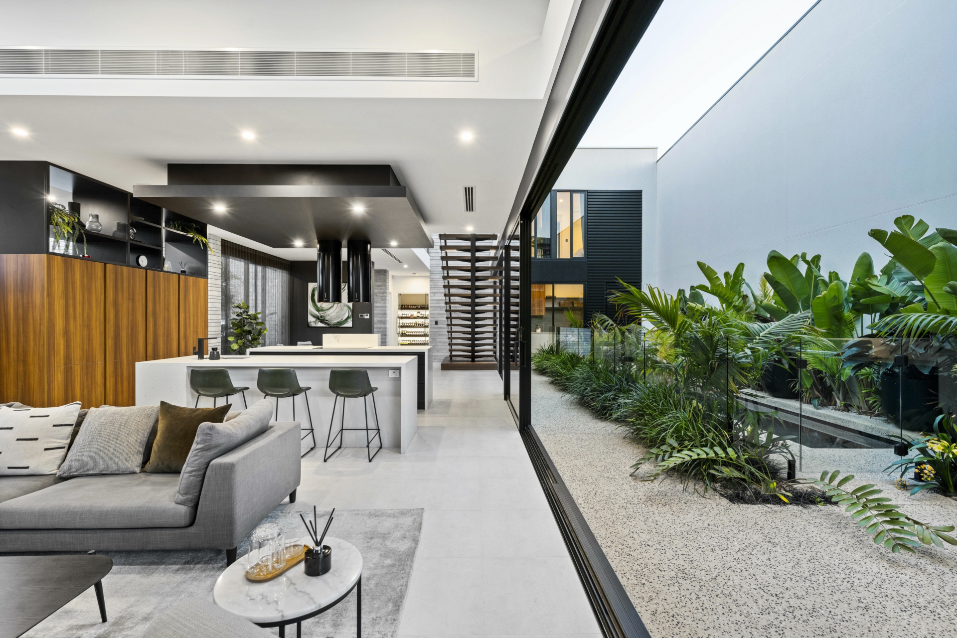 6 The Pinery, WEST LAKES