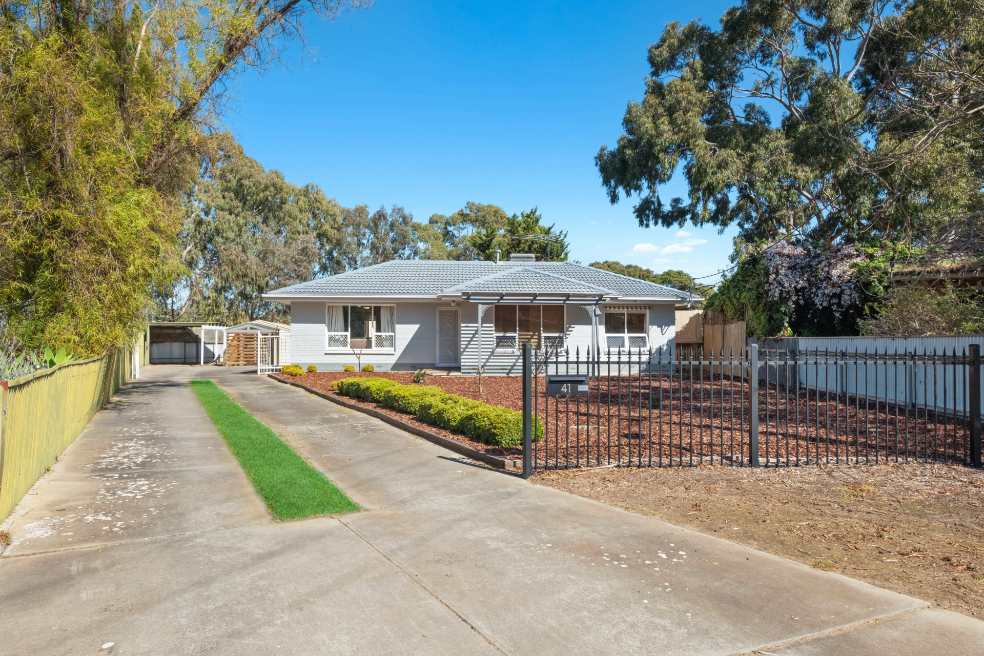 41 Arnold Drive, HACKHAM