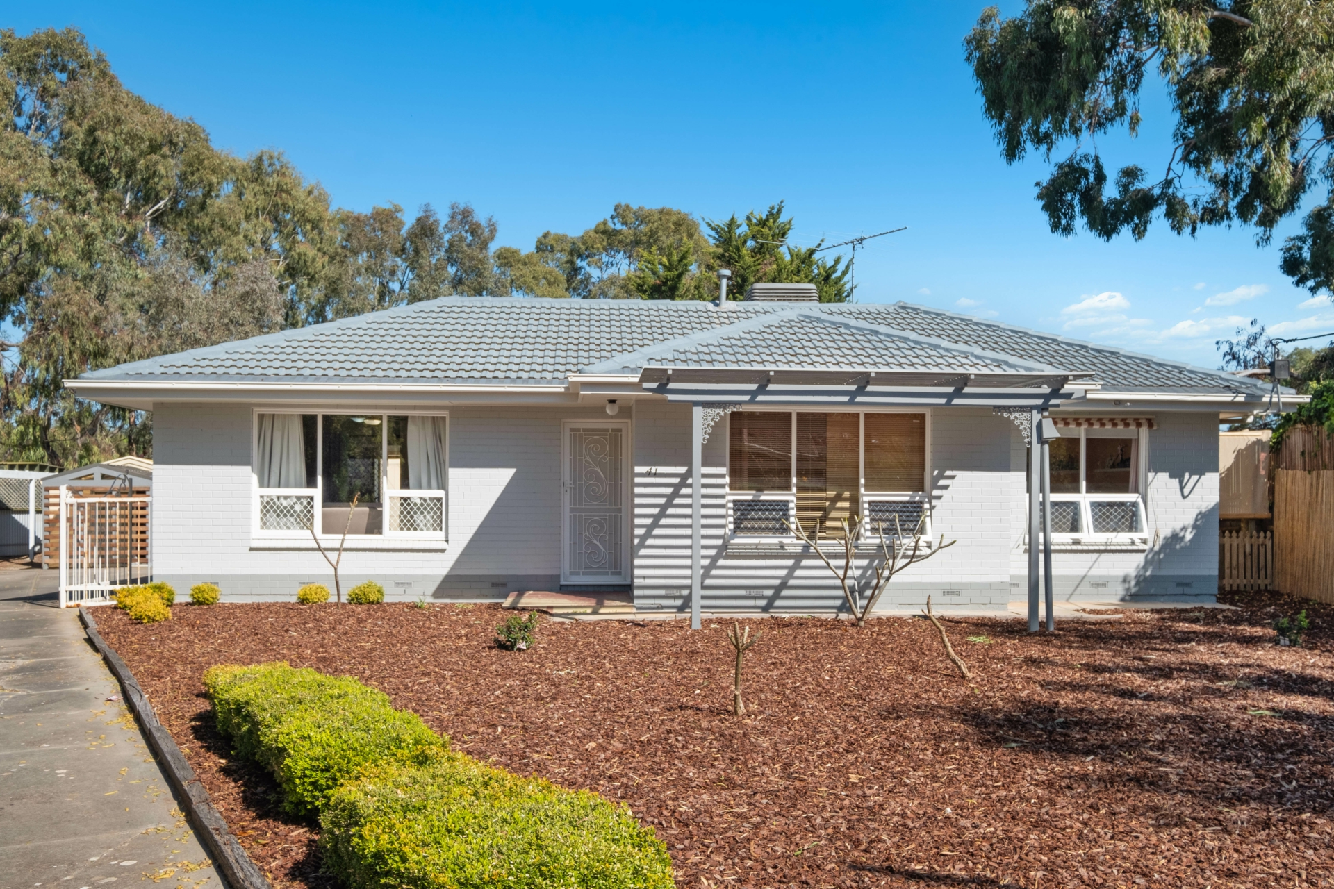 41 Arnold Drive, HACKHAM