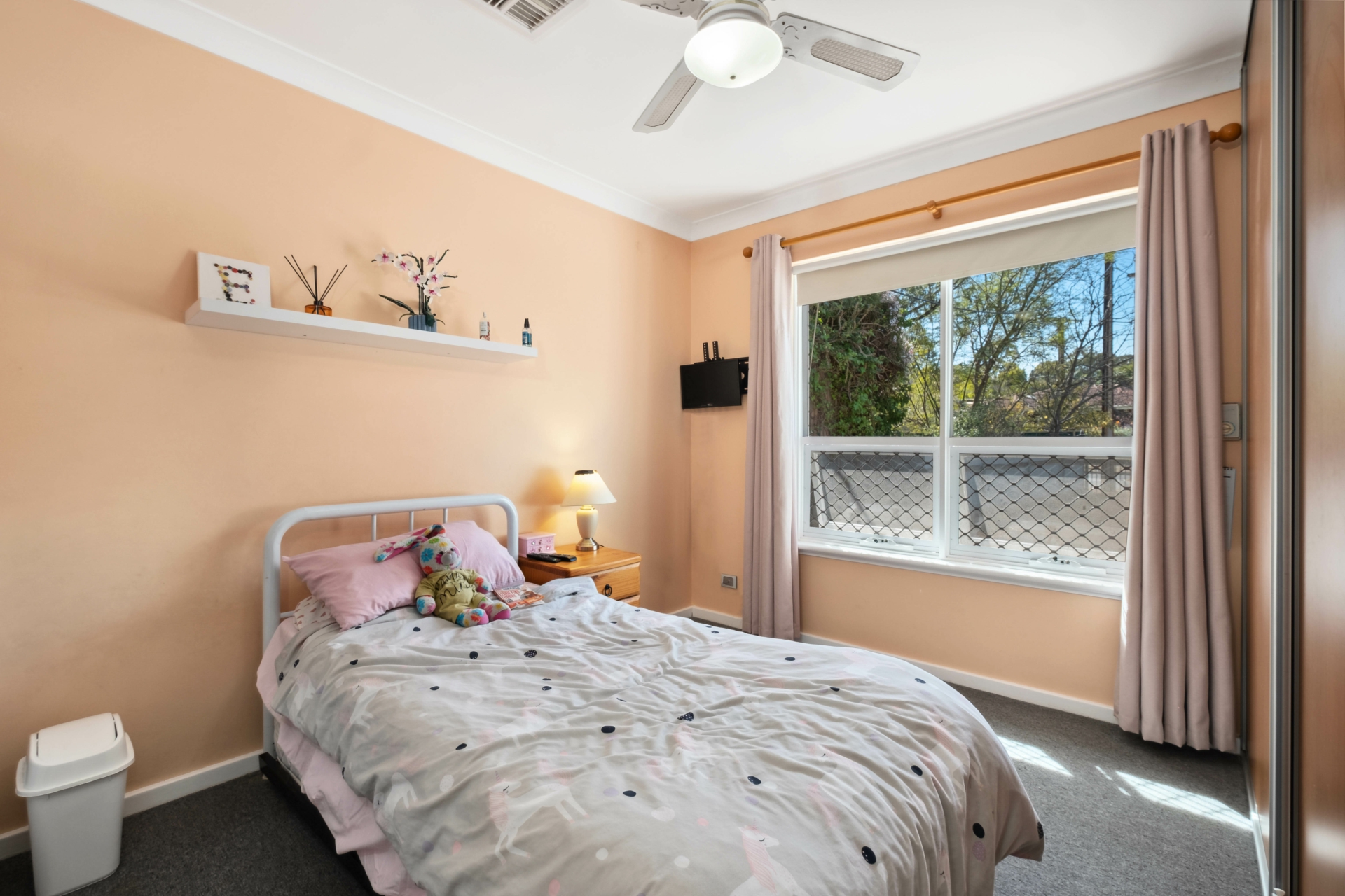 41 Arnold Drive, HACKHAM