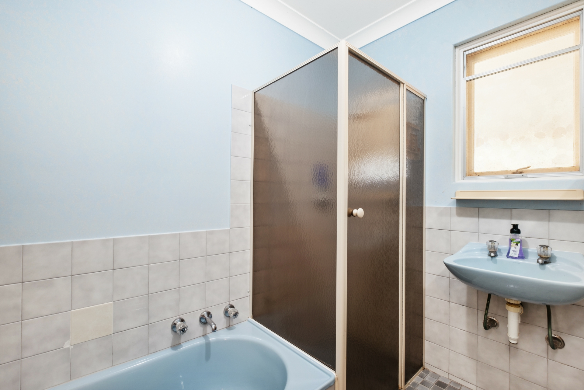 41 Arnold Drive, HACKHAM