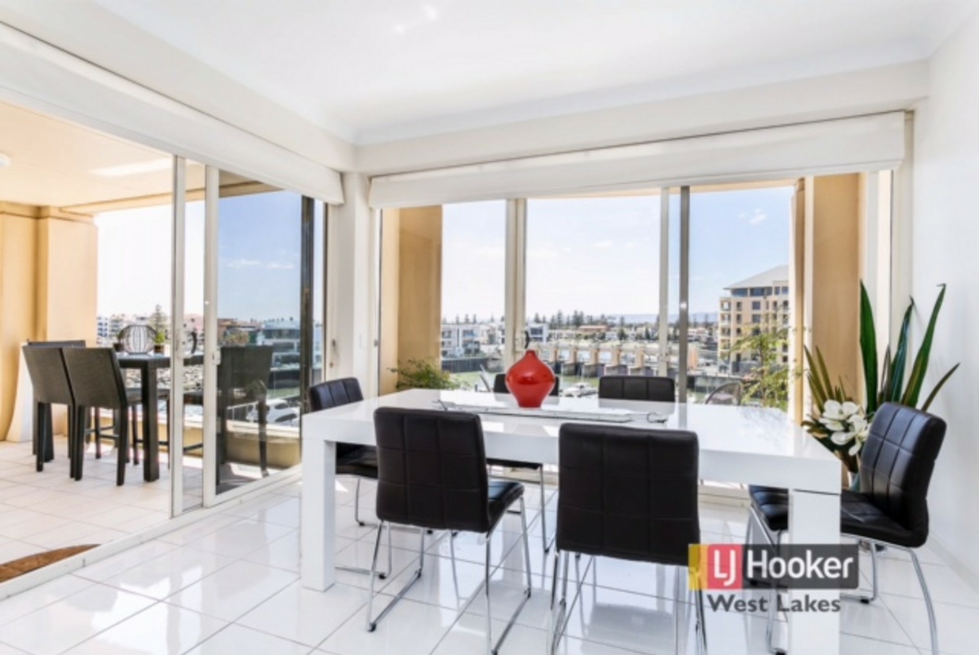 51 / 3 Holdfast Promenade, GLENELG