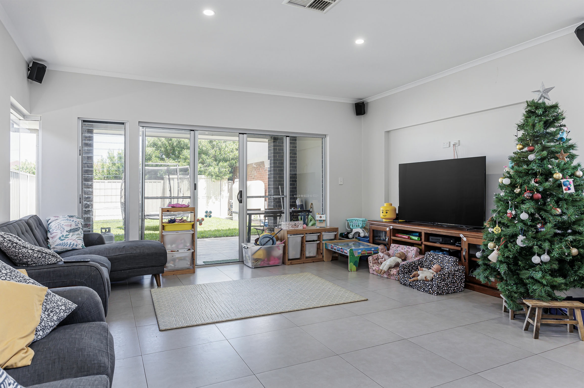 2b Foot Avenue, SEATON