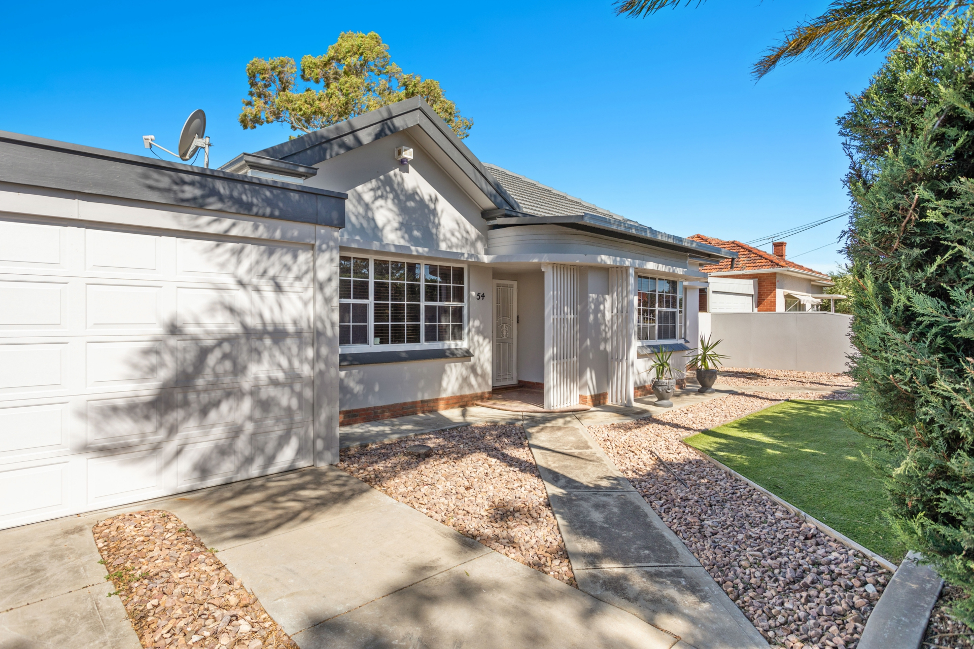 54 Whimpress Avenue, FINDON