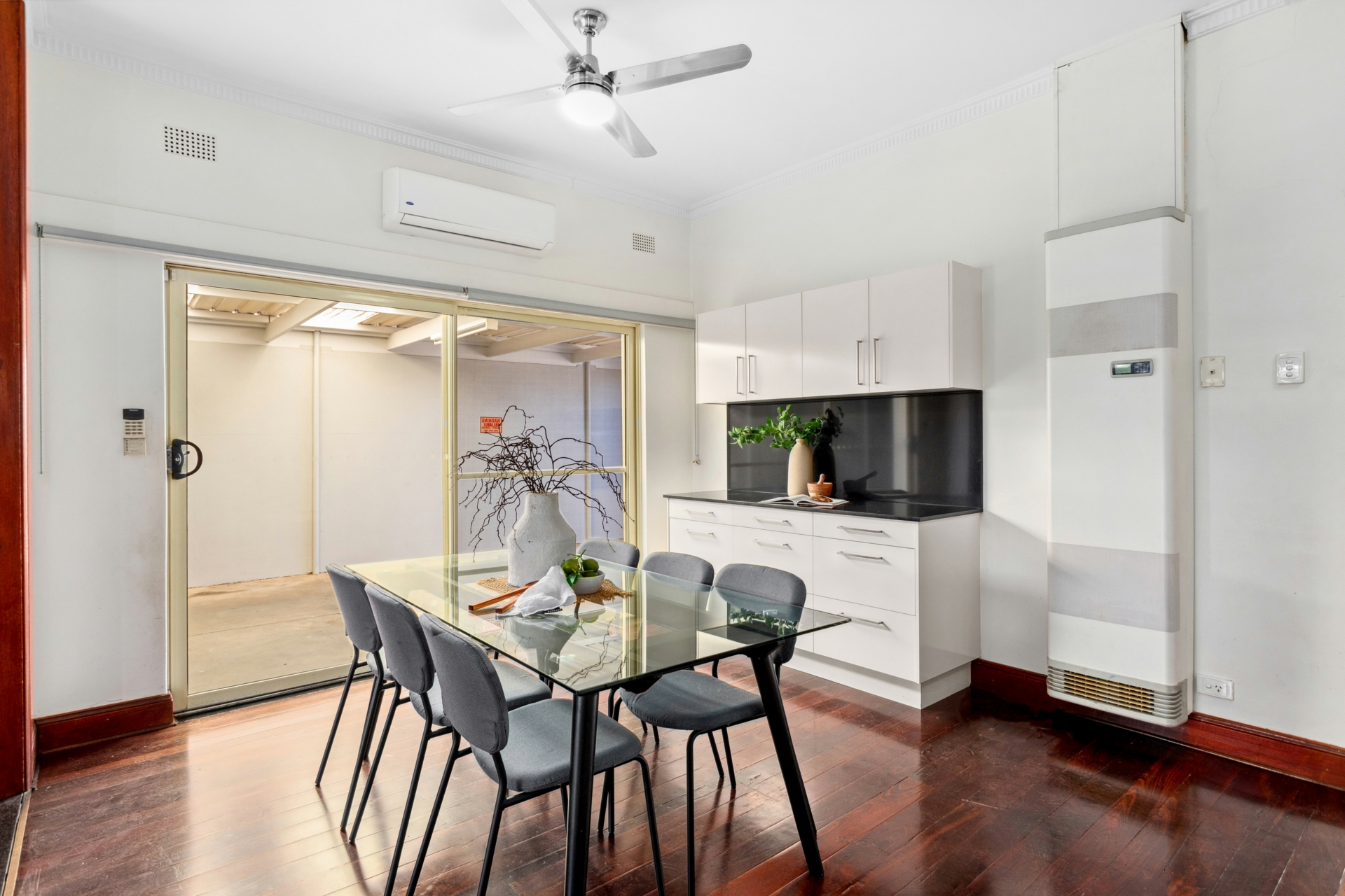 54 Whimpress Avenue, FINDON
