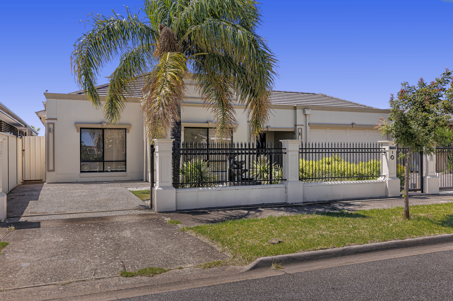 1 Minns Street West, SEATON