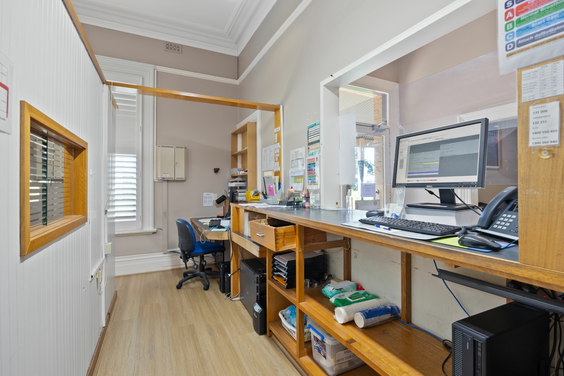 37 Moseley Street, GLENELG