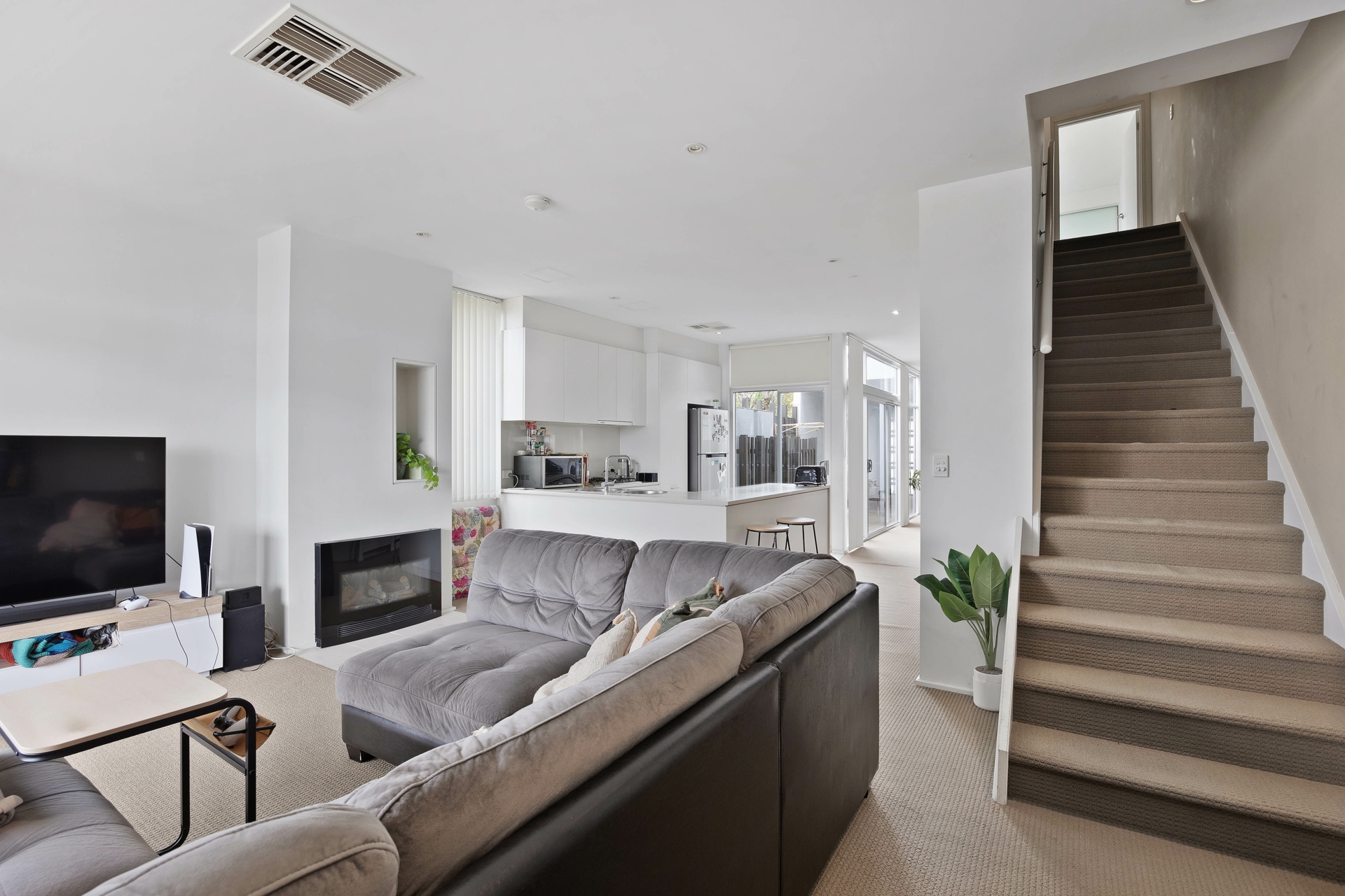 2 Parri Crescent, NEW PORT