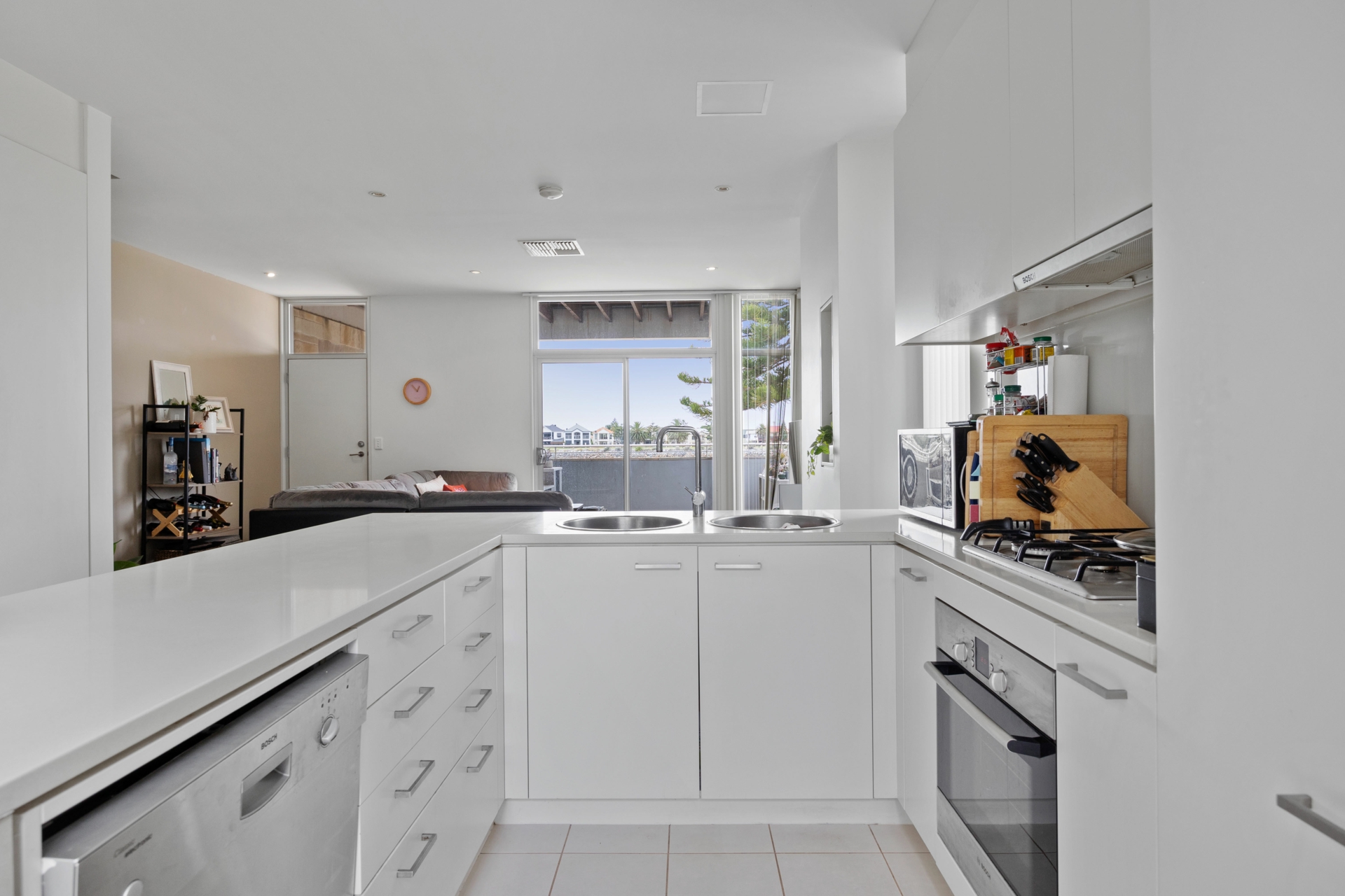 2 Parri Crescent, NEW PORT