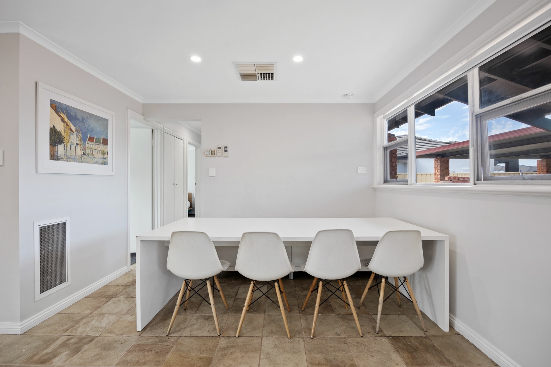 9 Drysdale Court, WEST LAKES SHORE