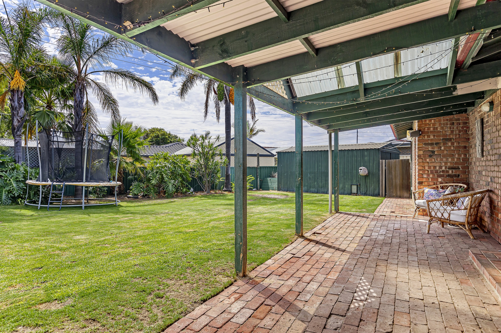 9 Drysdale Court, WEST LAKES SHORE