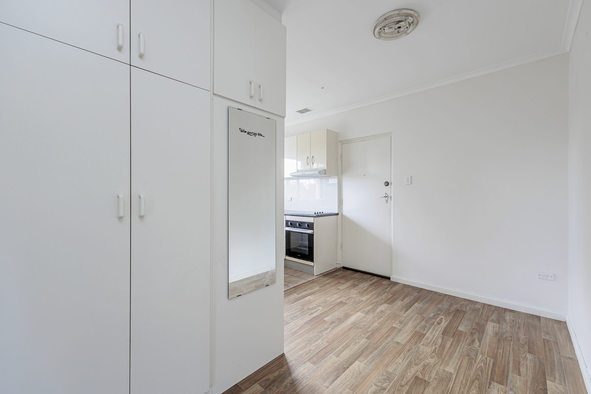 2/14 Montrose Avenue, SEATON