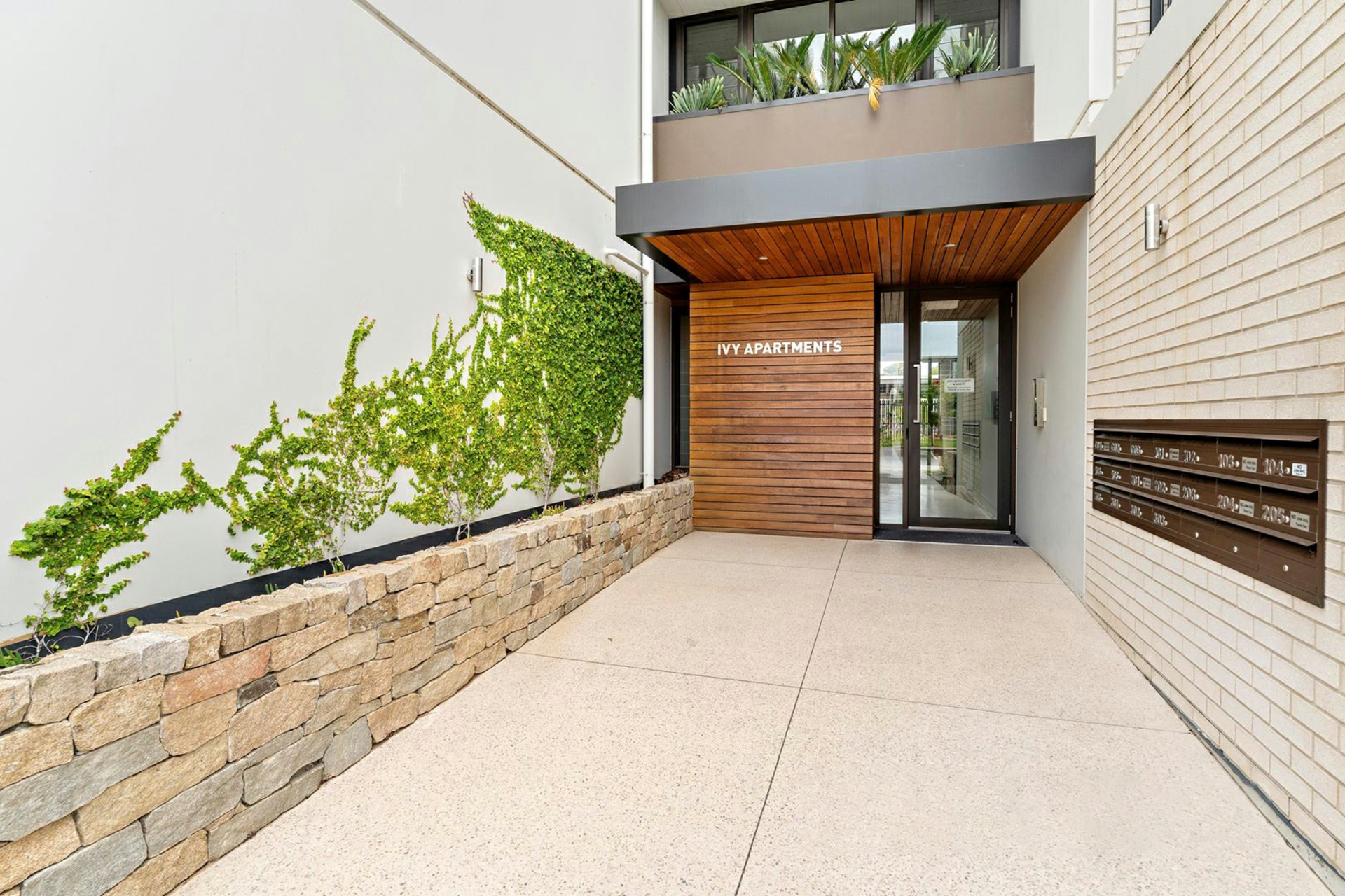 204/13 Banksia Street, WEST LAKES