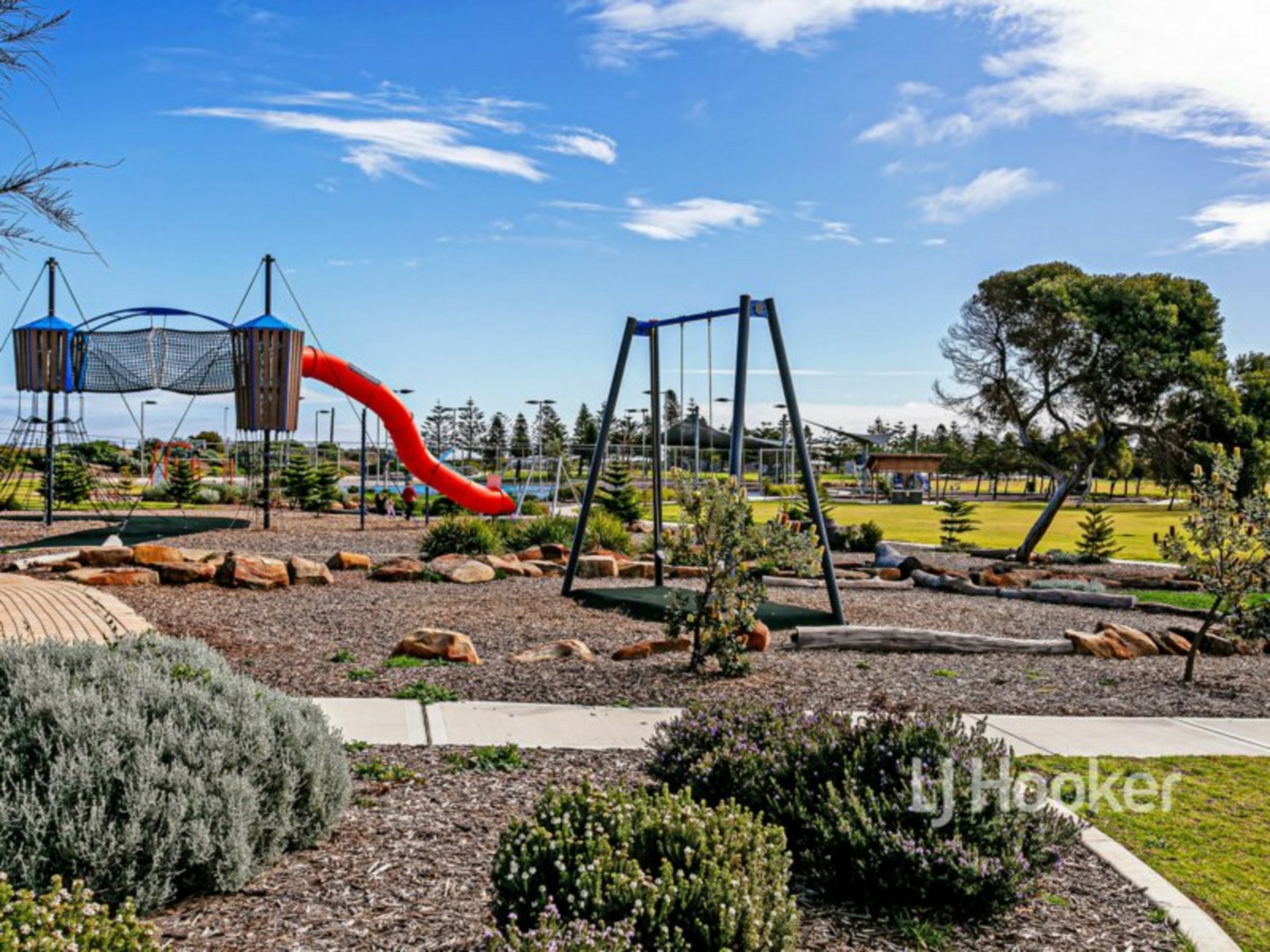 1 / 4 Recreation Parade, SEMAPHORE PARK