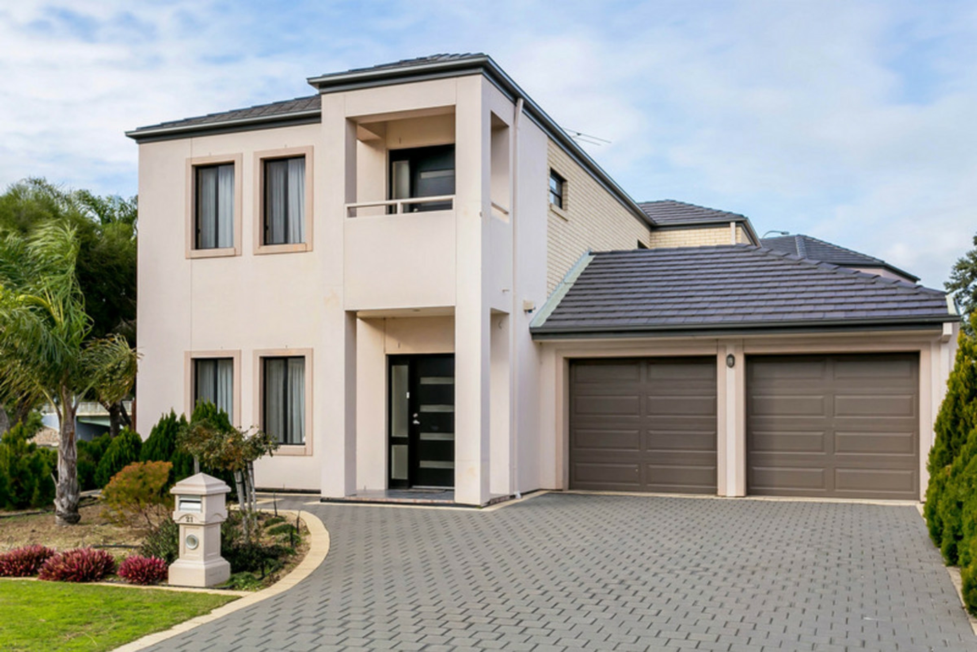 21 Boyd Crescent, WEST LAKES SHORE