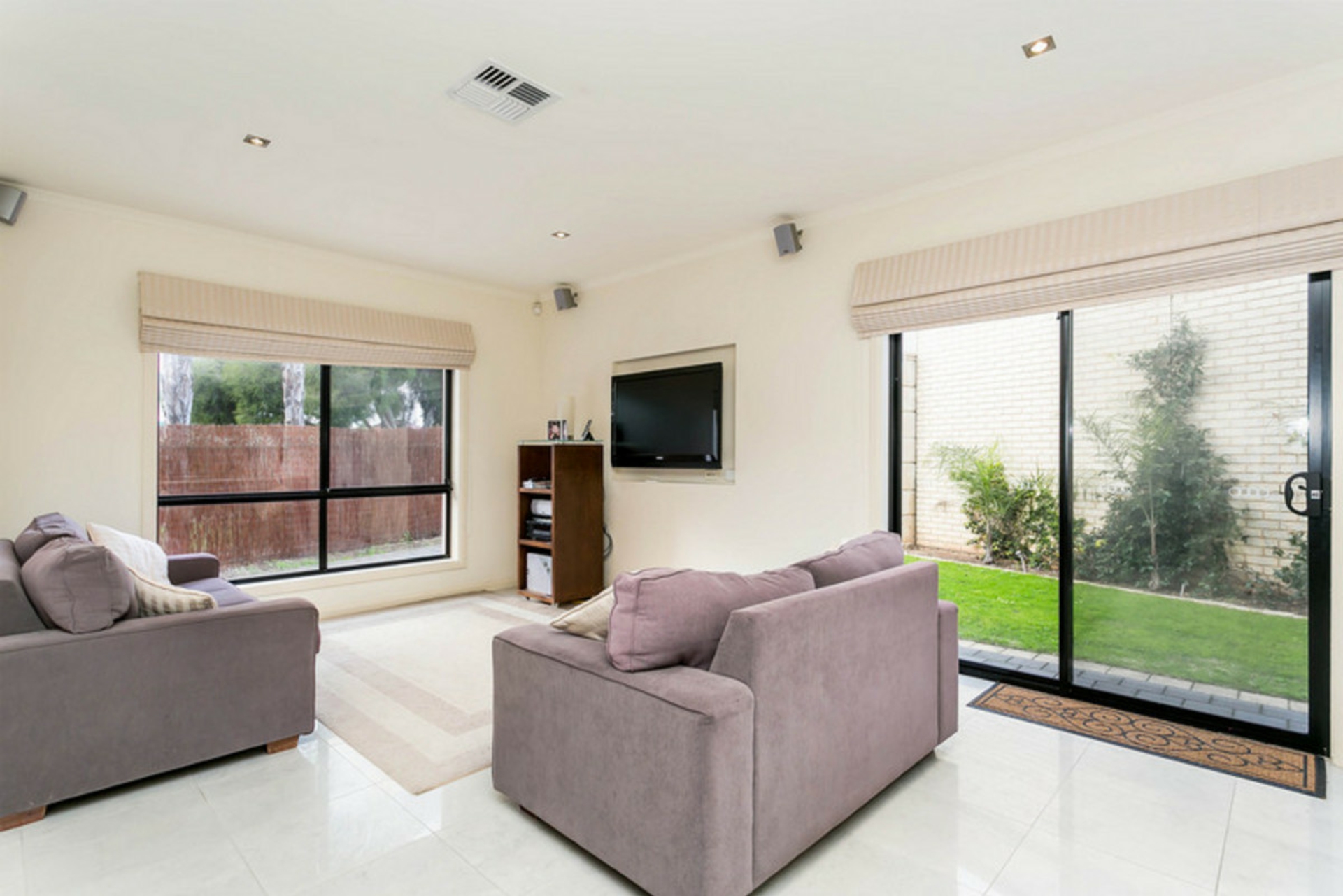 21 Boyd Crescent, WEST LAKES SHORE