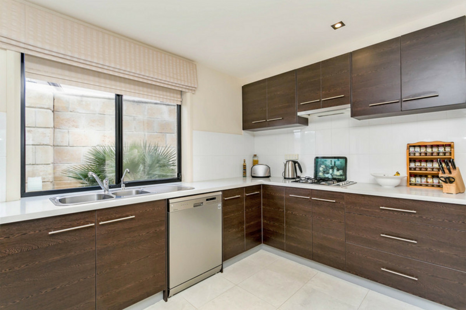 21 Boyd Crescent, WEST LAKES SHORE