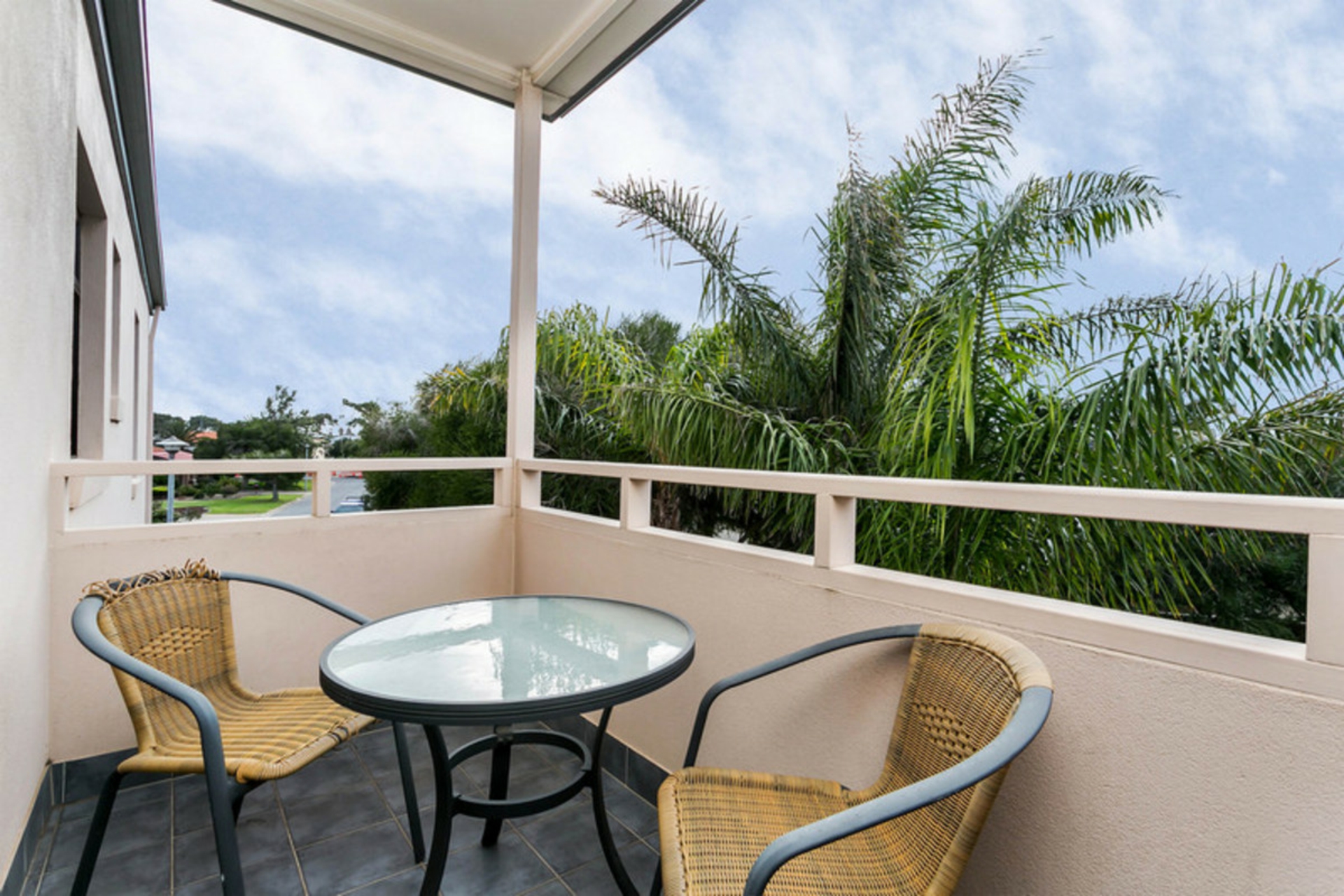 21 Boyd Crescent, WEST LAKES SHORE