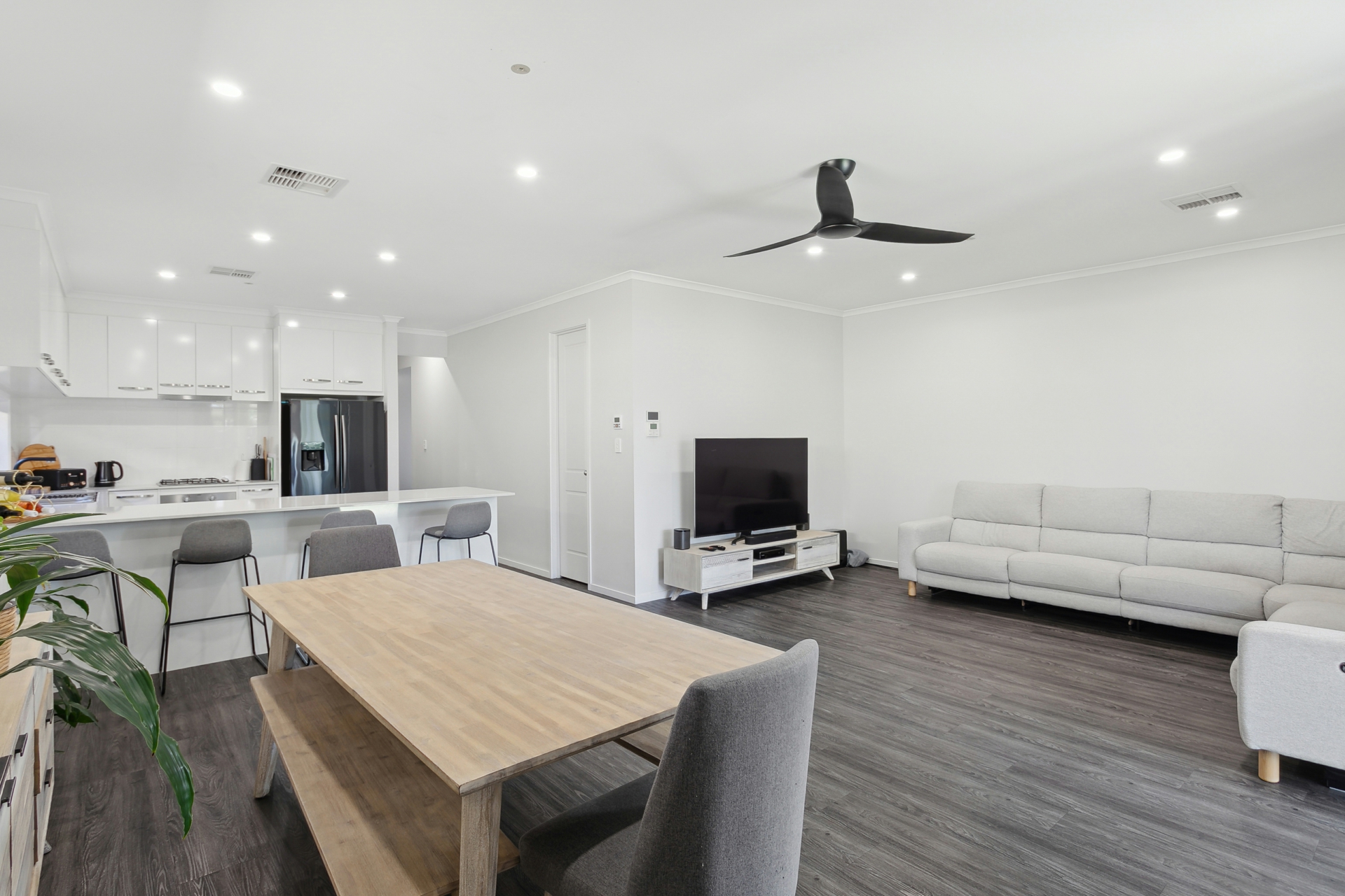 18 Alfred Avenue, SEATON