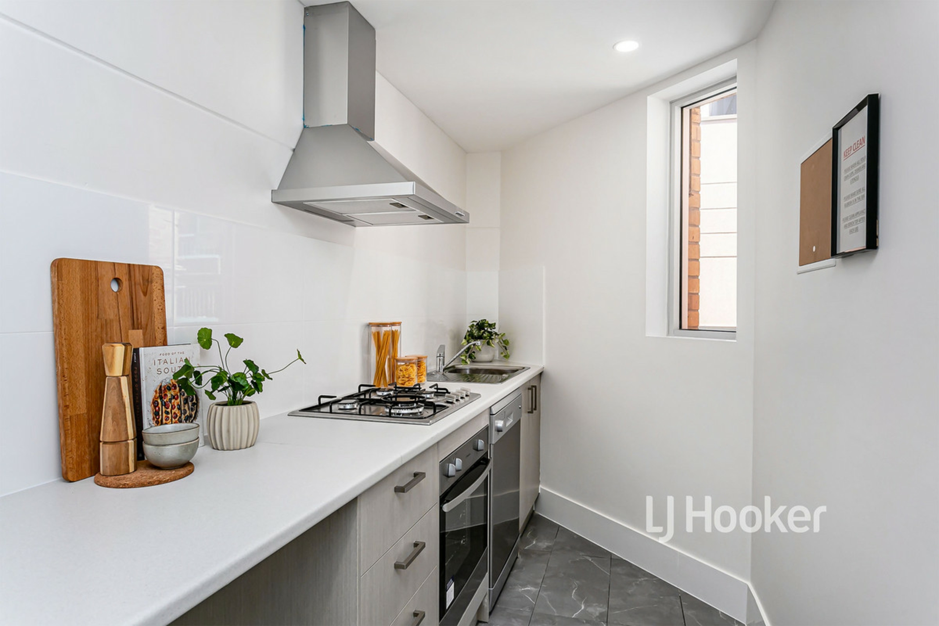 2/79a Hindley Street — photo from LJ Hooker West Lakes | Henley Beach