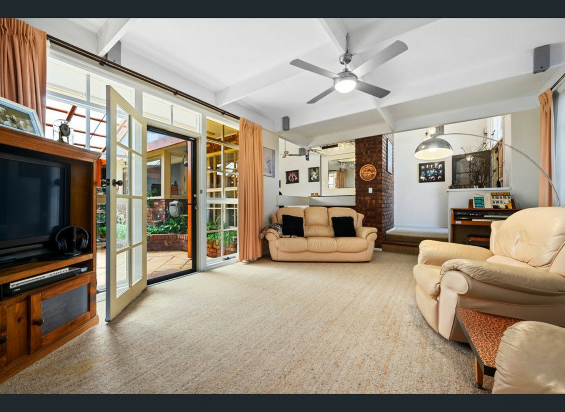 1 Nolan Place, WEST LAKES SHORE