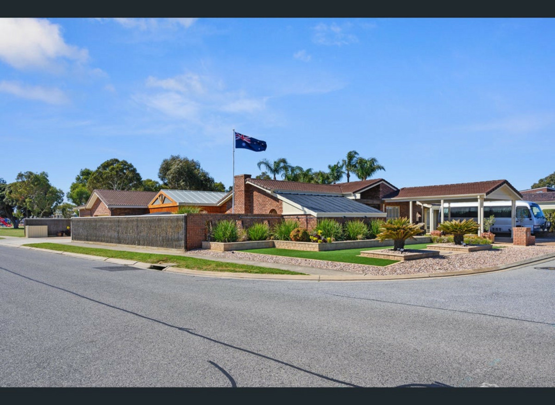 1 Nolan Place, WEST LAKES SHORE